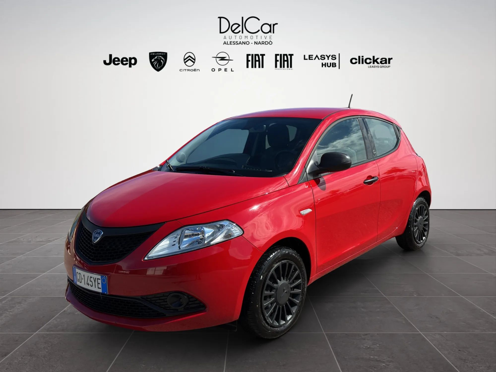 Lancia Ypsilon 1.0 70 Cv. Hybrid Silver 2021 — foto 2 di 19