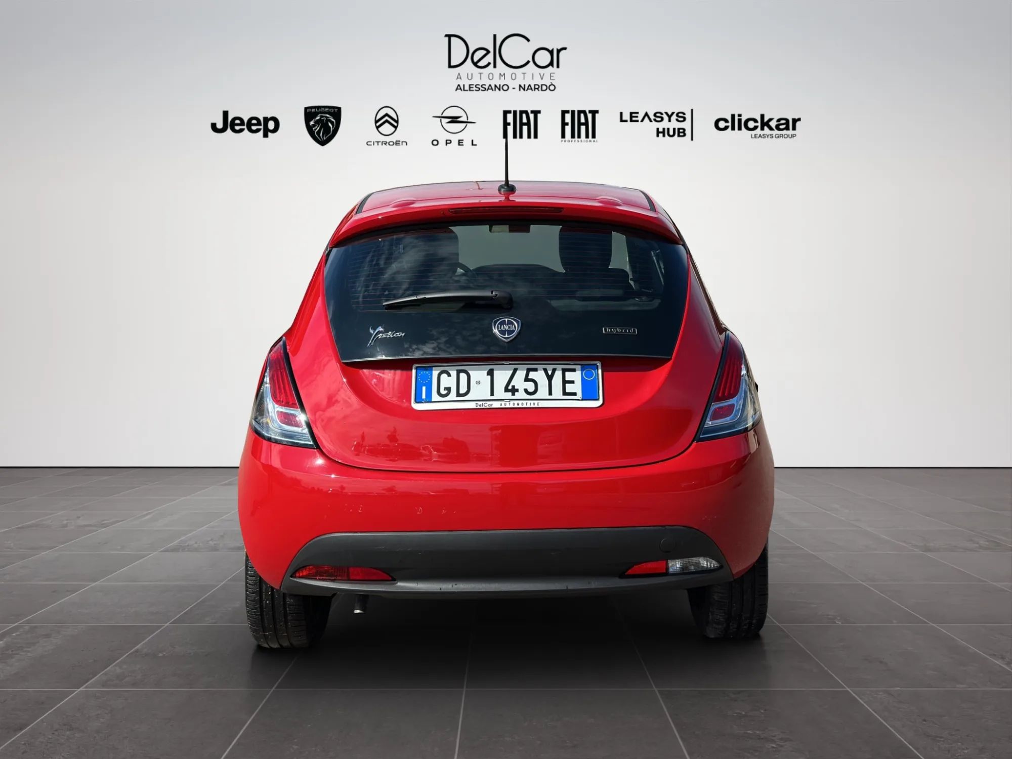 Lancia Ypsilon 1.0 70 Cv. Hybrid Silver 2021 — foto 5 di 19