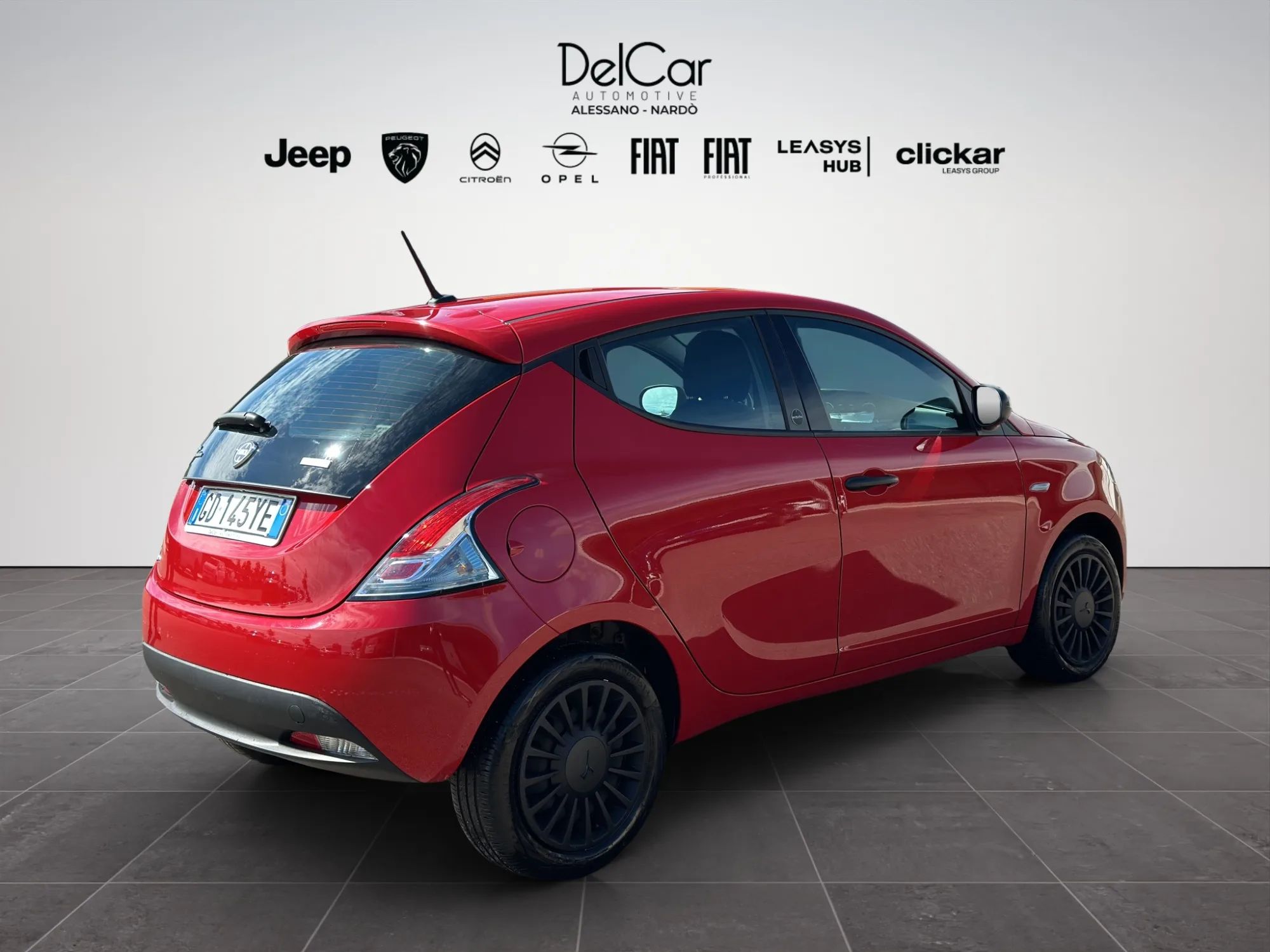 Lancia Ypsilon 1.0 70 Cv. Hybrid Silver 2021 — foto 6 di 19