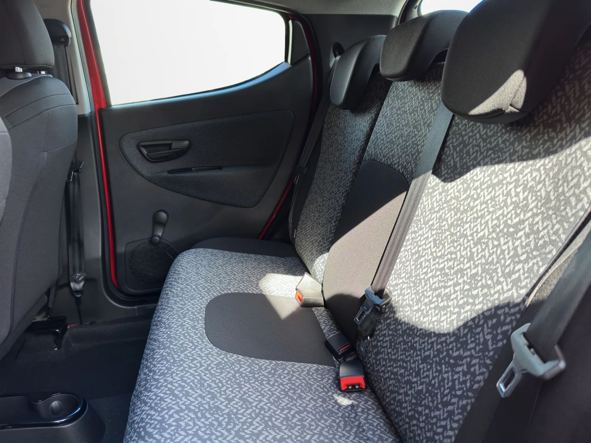 Lancia Ypsilon 1.0 70 Cv. Hybrid Silver 2021 — foto 13 di 19