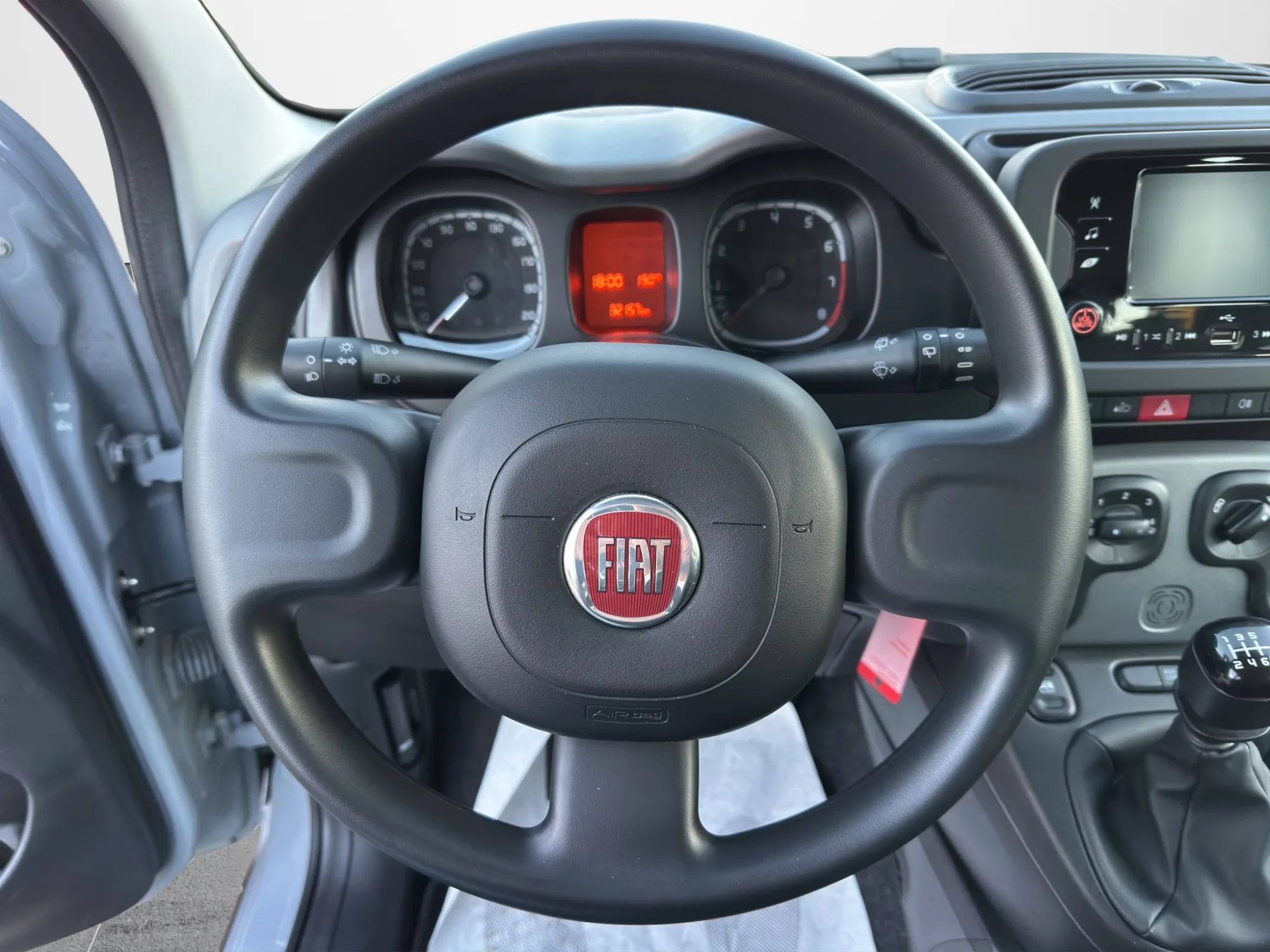 Fiat Panda 1.0 70 Cv. Hybrid City Life 2022 — foto 10 di 19