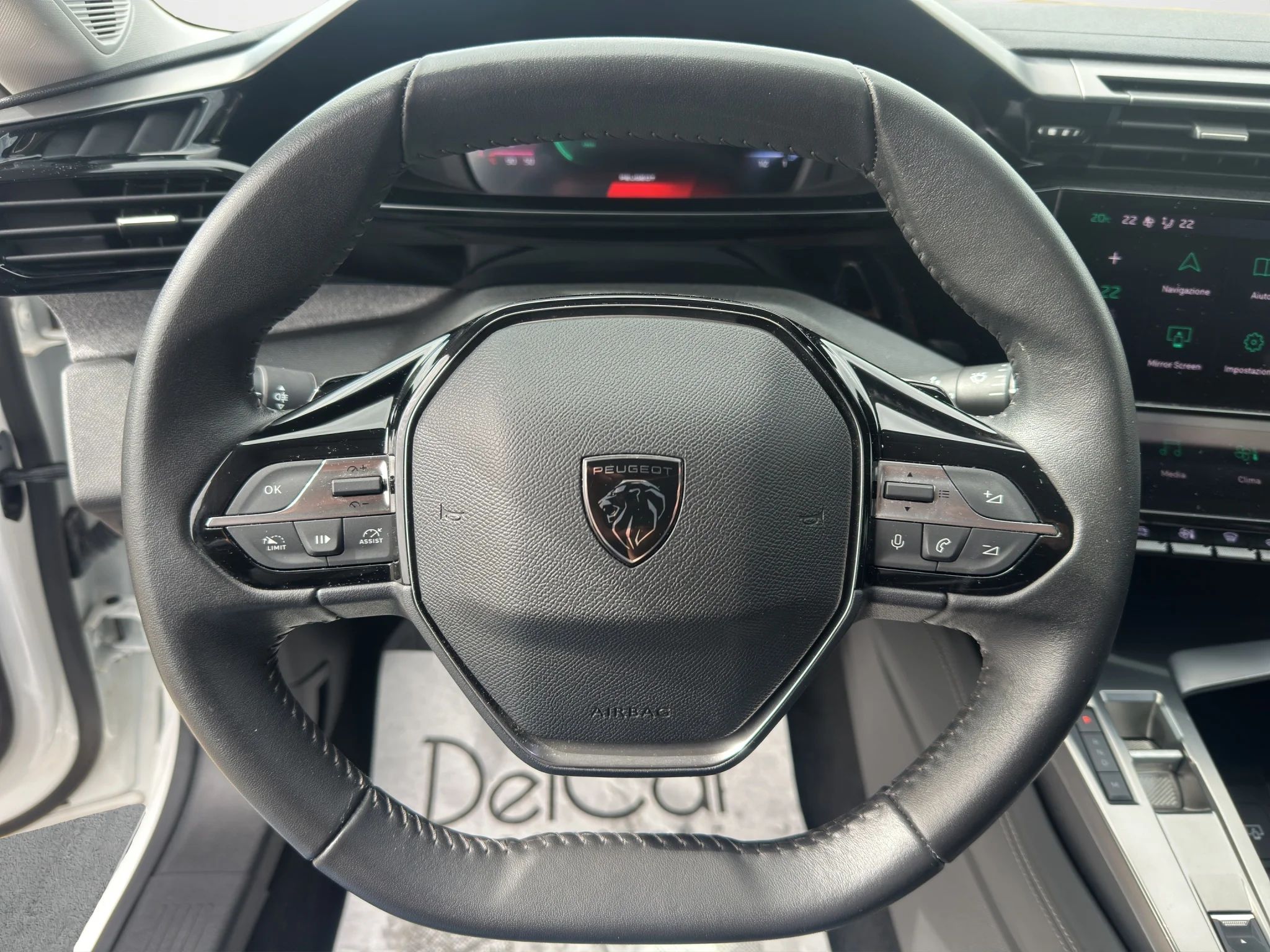 Peugeot 308 1.5 BLUEHDI EAT8 ALLURE 2022 — foto 10 di 20