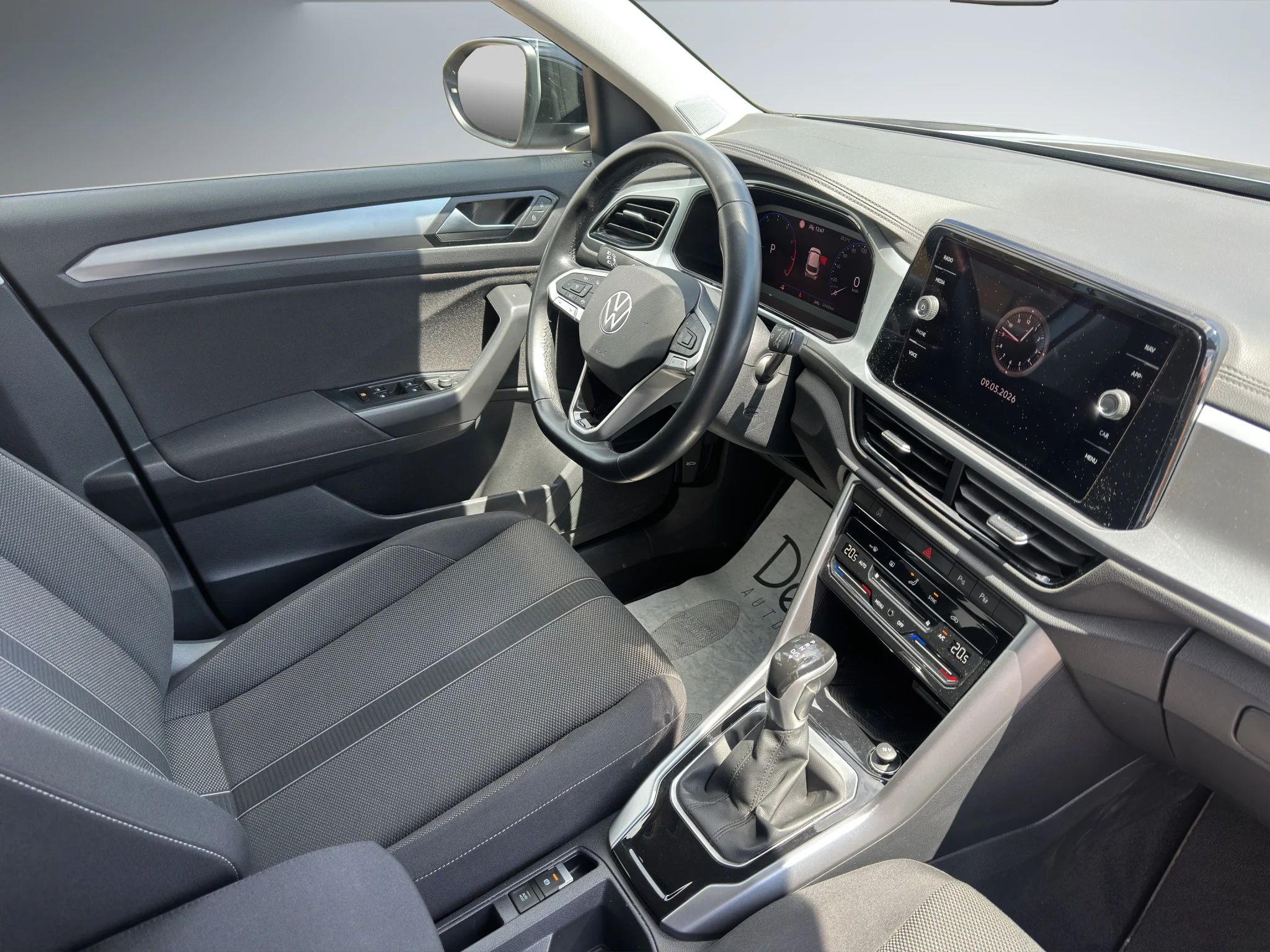 Volkswagen T-Roc 1.5 TSI DSG SPORT 2024 — foto 19 di 22