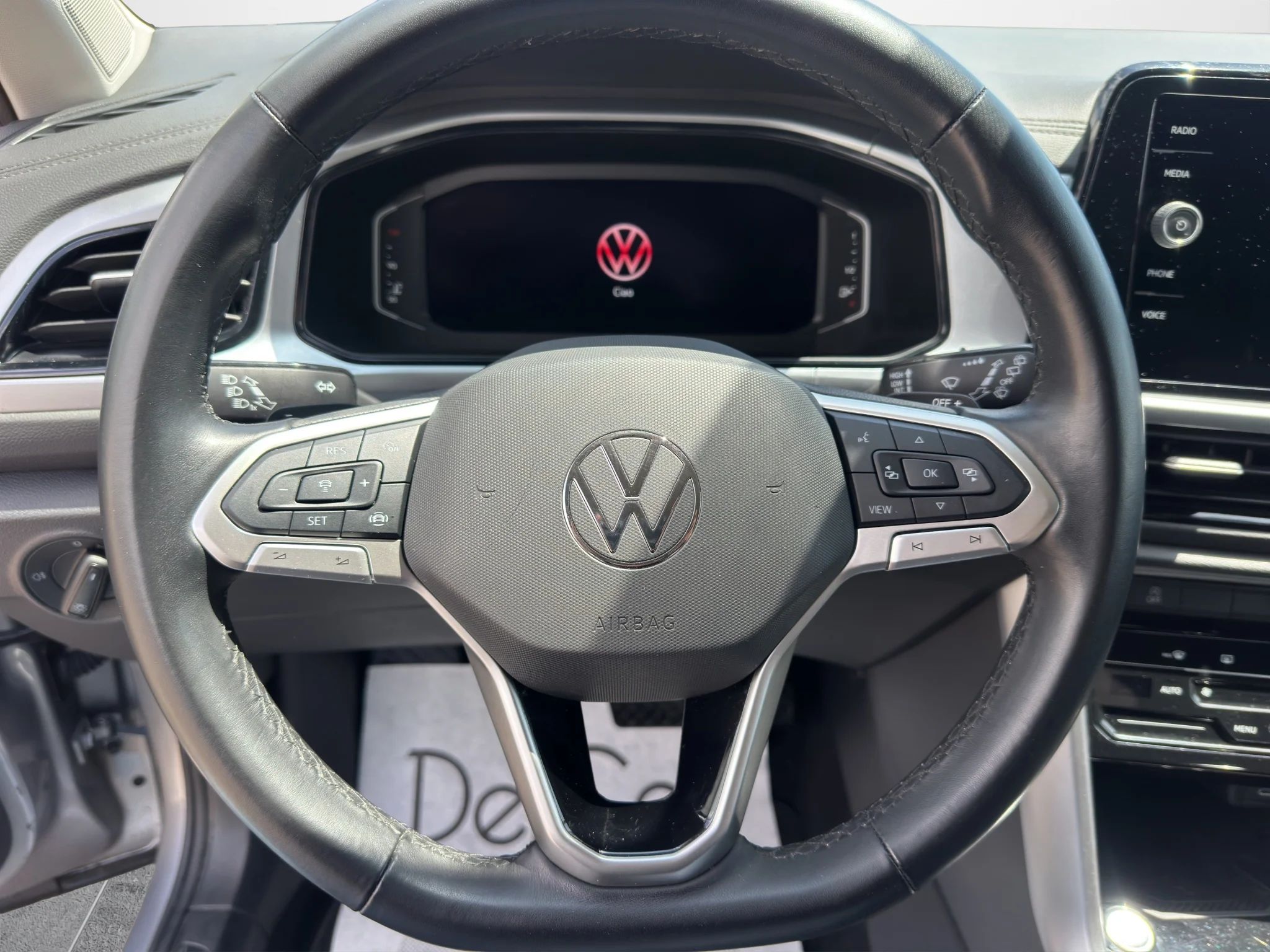 Volkswagen T-Roc 1.5 TSI DSG SPORT 2024 — foto 10 di 22