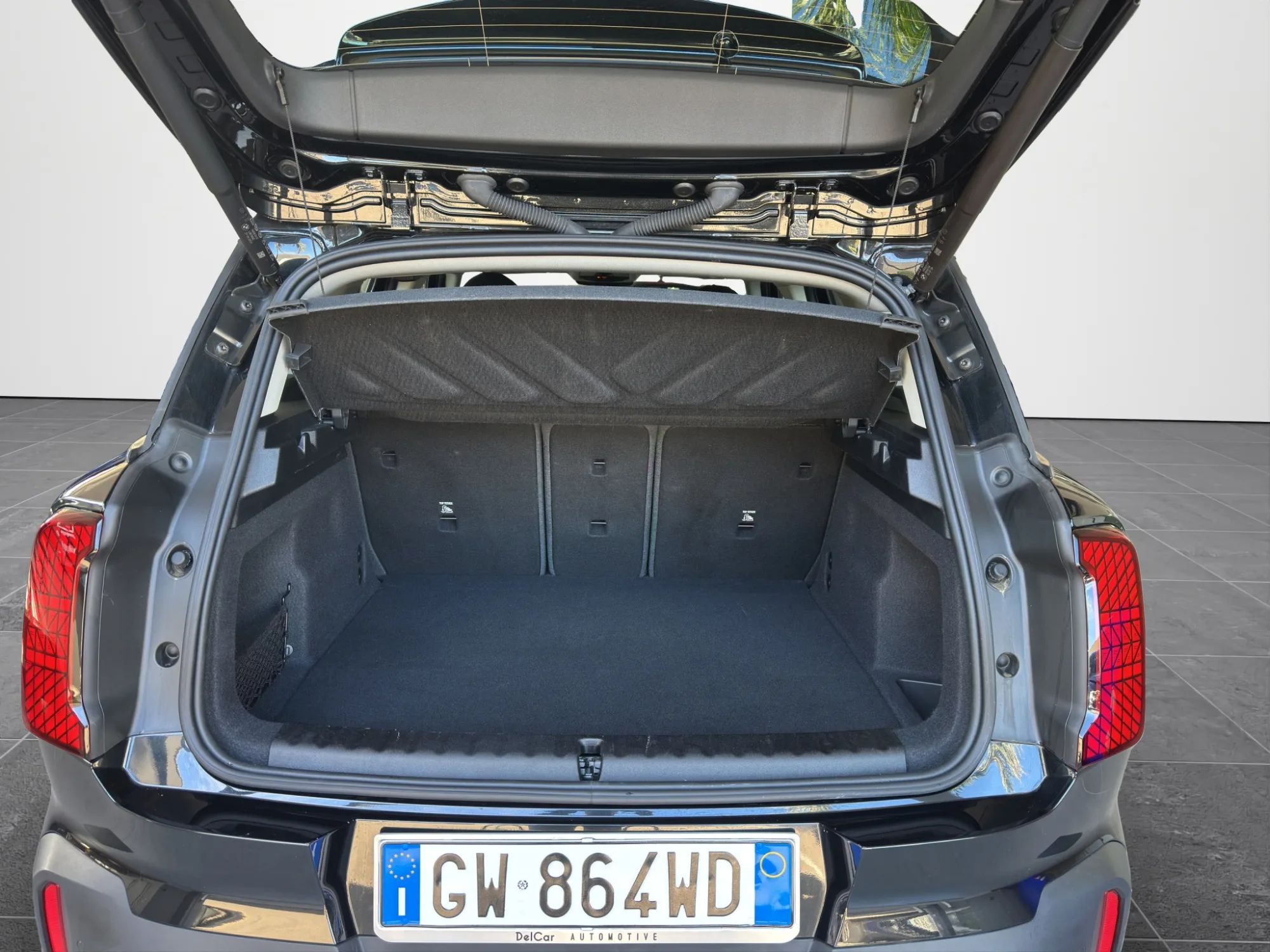 Mini Countryman 2.0 48V D Classic Automatica 2024 — foto 19 di 22