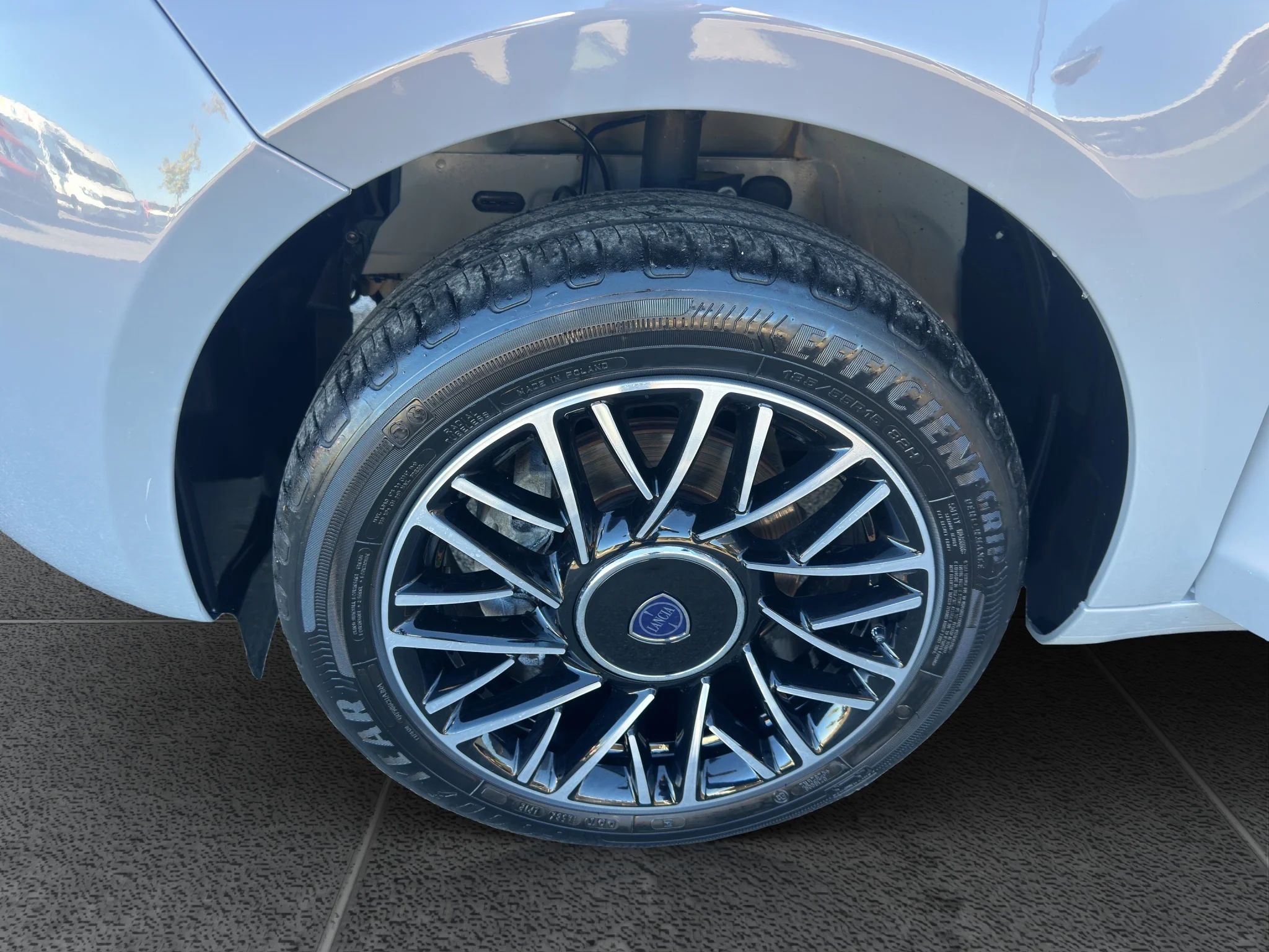 Lancia Ypsilon 1.0 HYBRID ALBERTA FERRETTI 2023 — foto 20 di 20