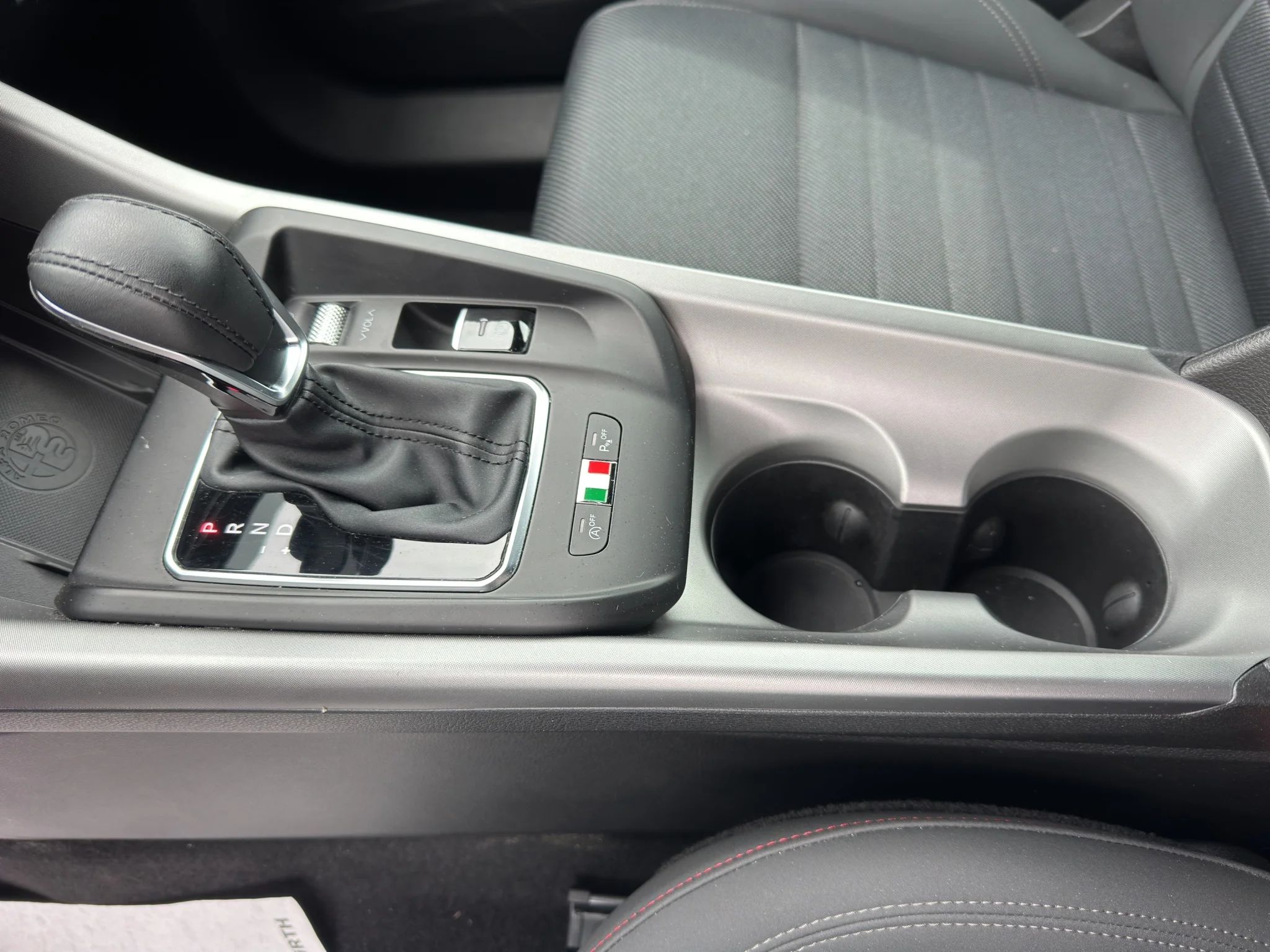 Alfa Romeo Tonale 1.6 MJT TCT6 SPRINT 2023 — foto 17 di 19