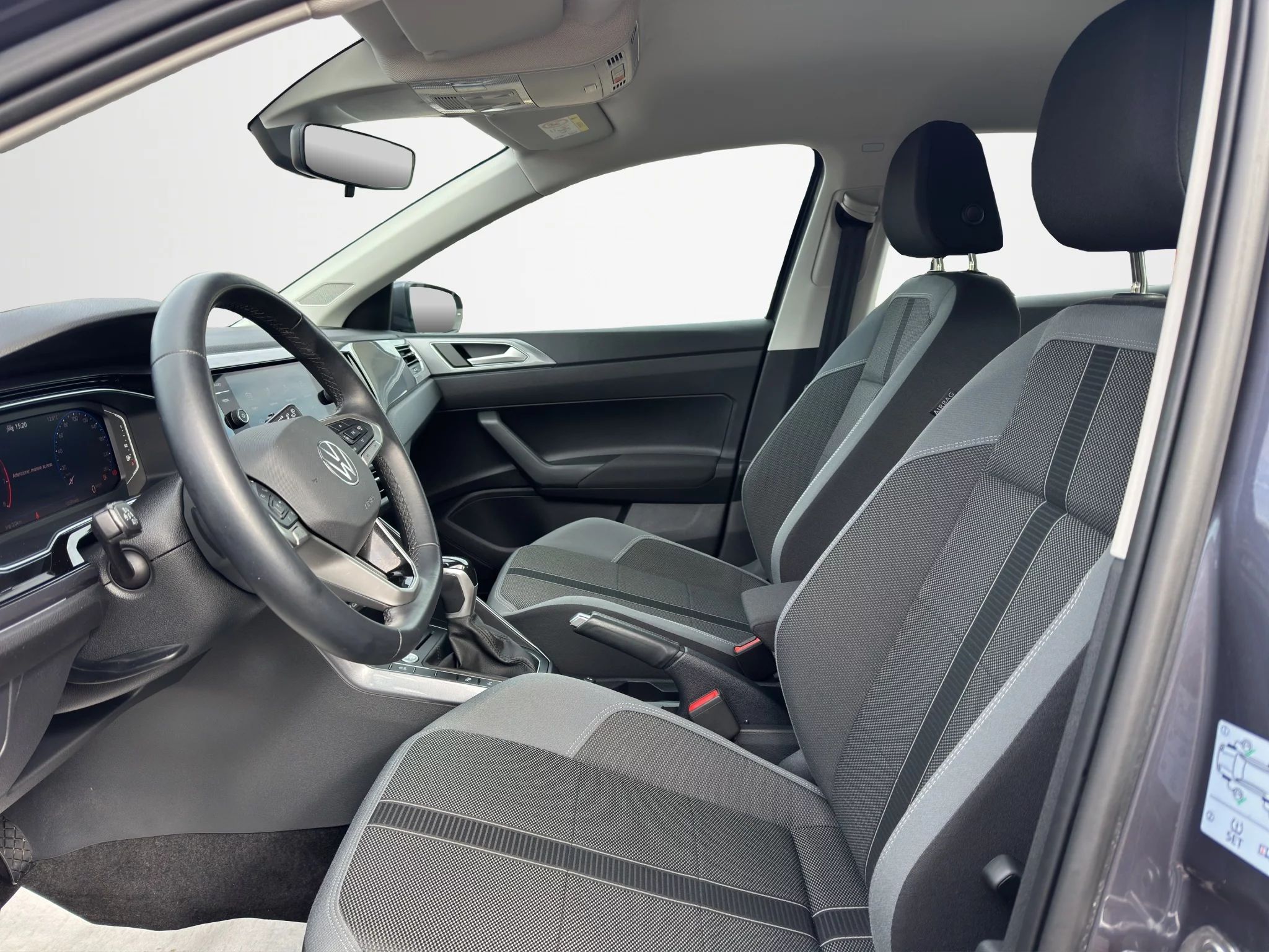 Volkswagen Polo 1.0 TSI STYLE DSG 2023 — foto 9 di 23