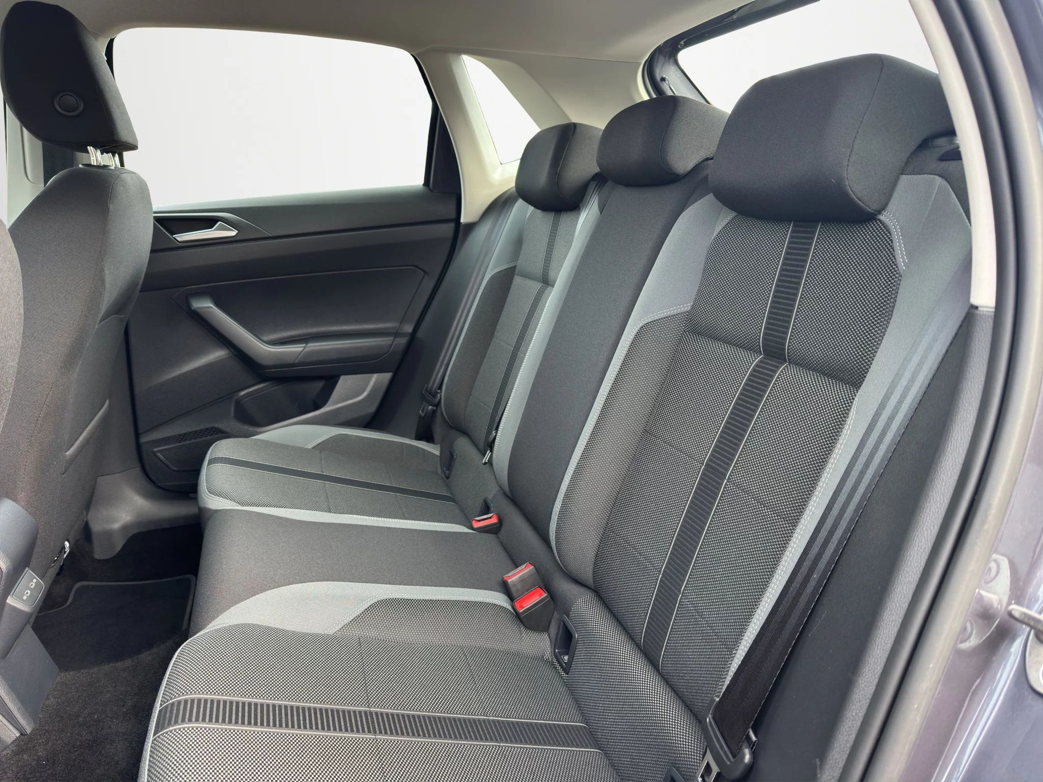 Volkswagen Polo 1.0 TSI STYLE DSG 2023 — foto 13 di 23