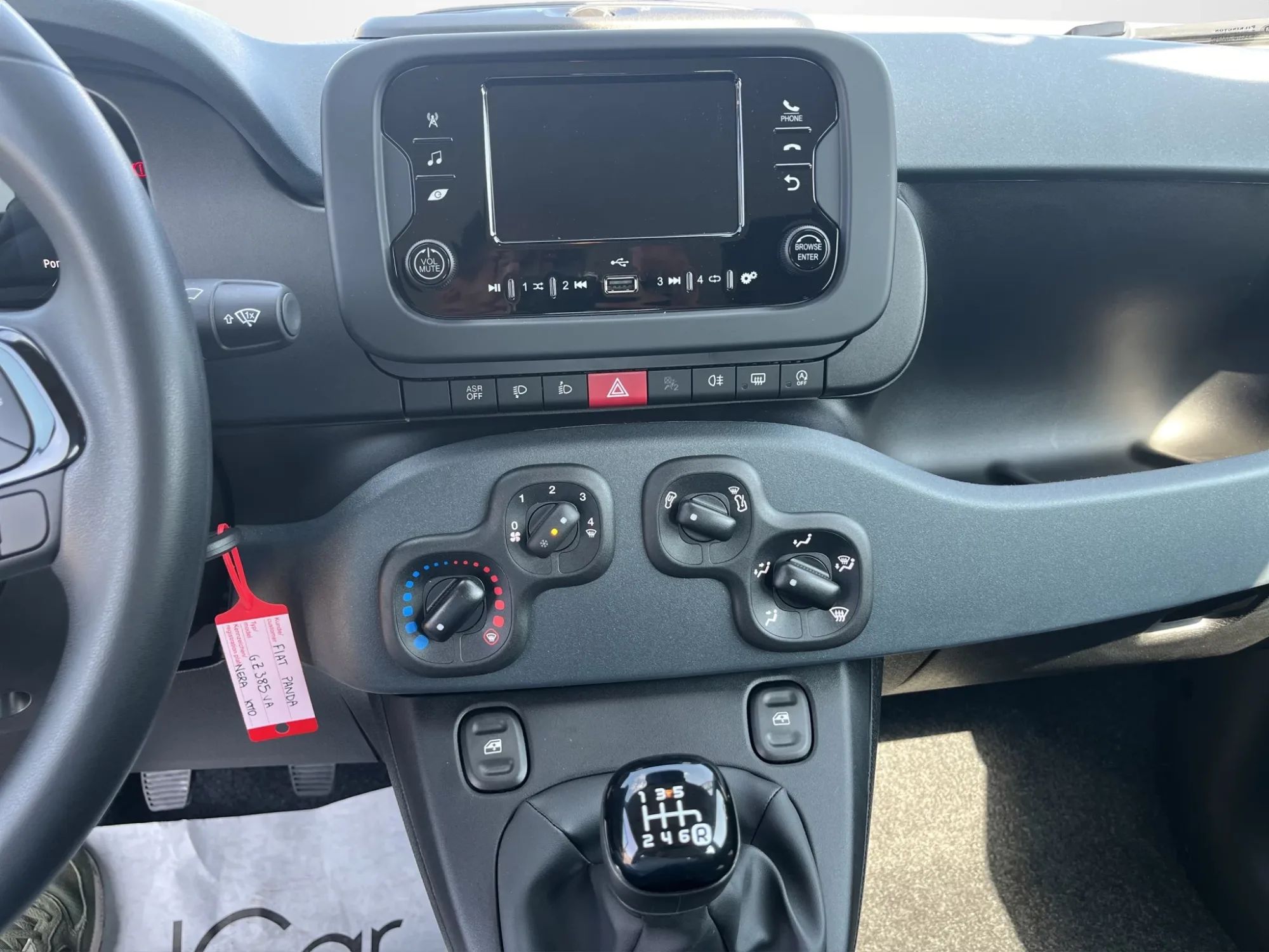 Fiat Panda 1.0 HYBRID ICON 2025 — foto 15 di 18