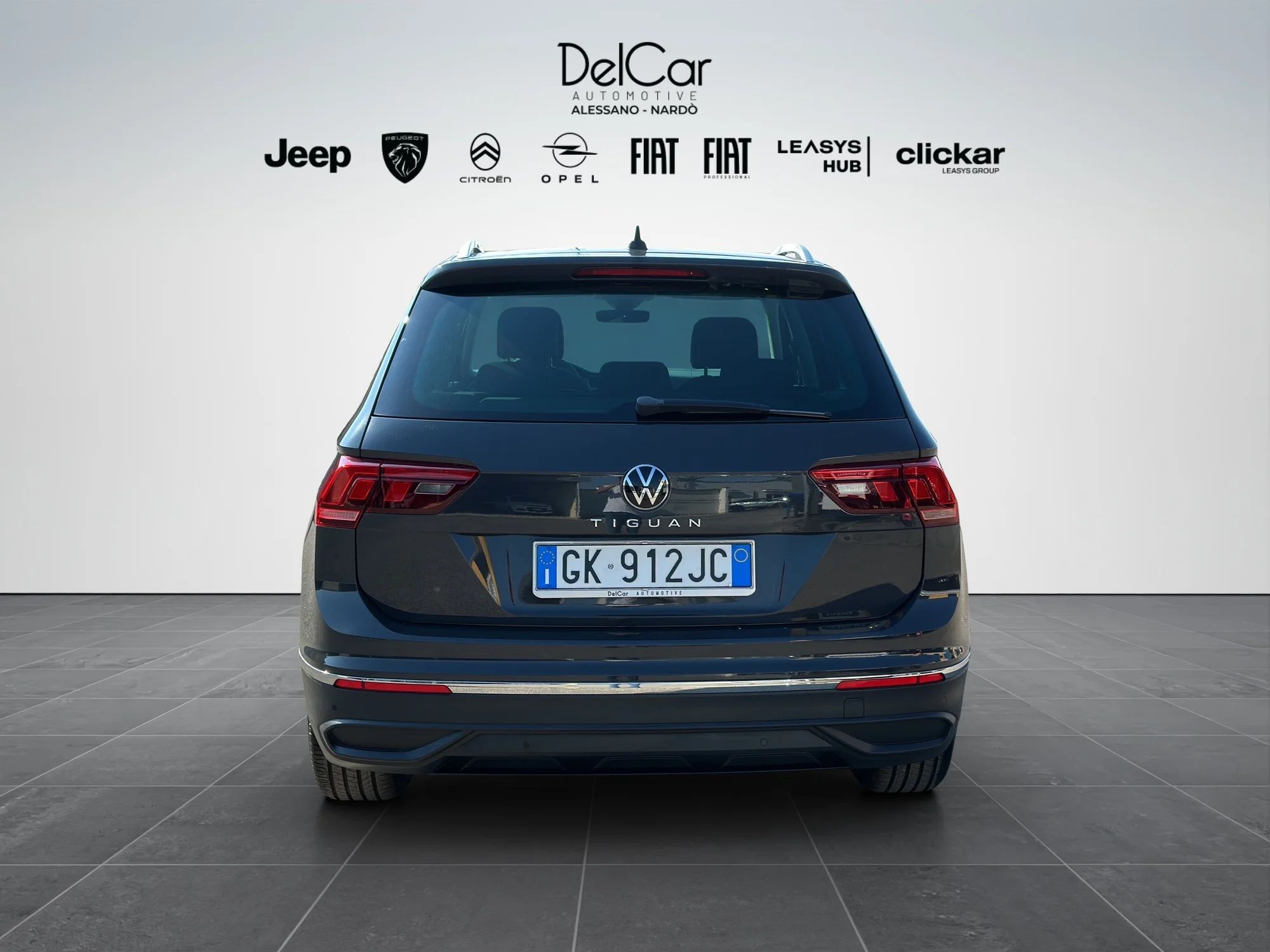Volkswagen Tiguan 2.0 TDI LIFE 2023 — foto 5 di 20