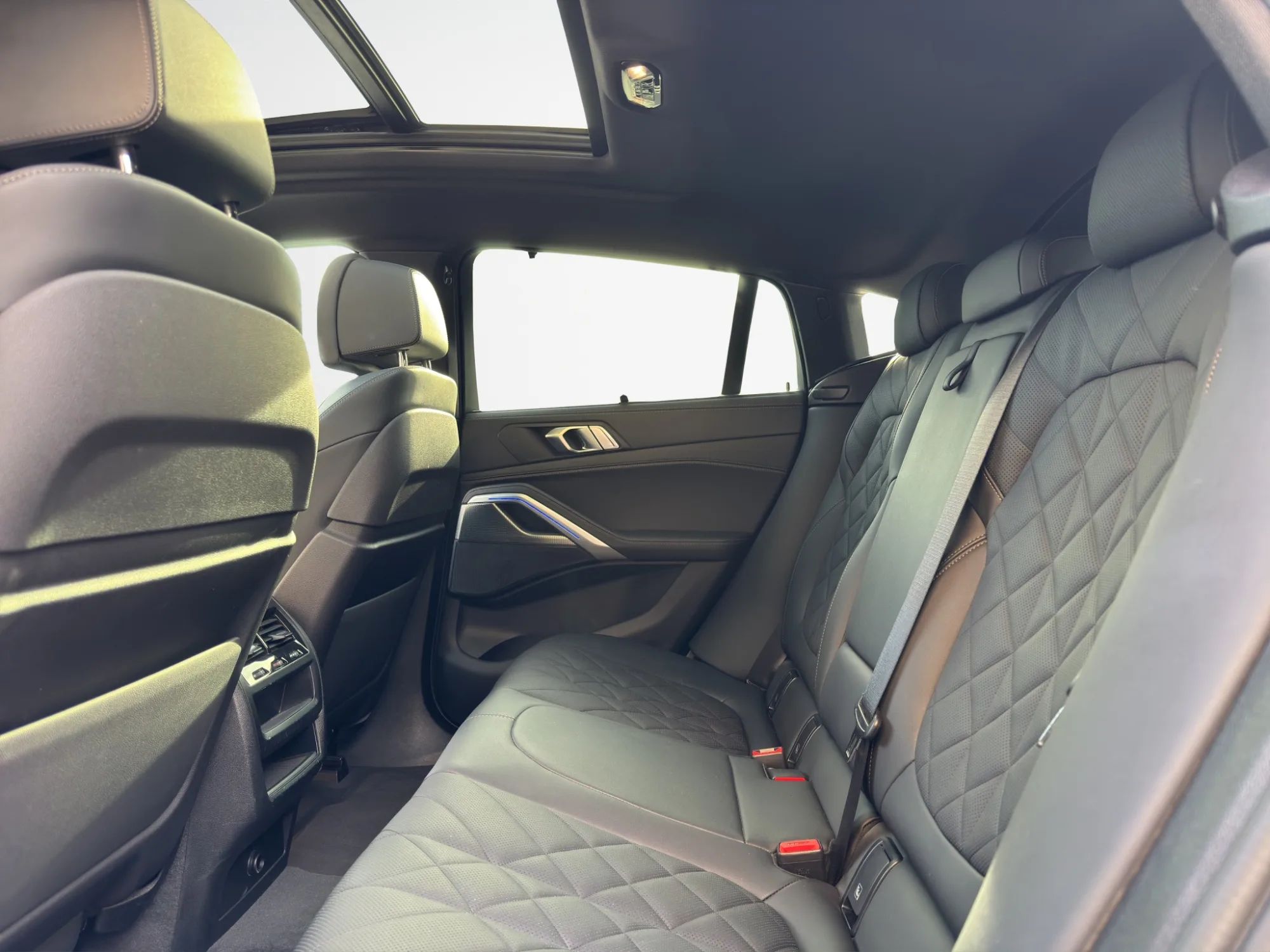 BMW X6 XDrive 30d 48V 286 Cv. M Sport 2023 — foto 13 di 24