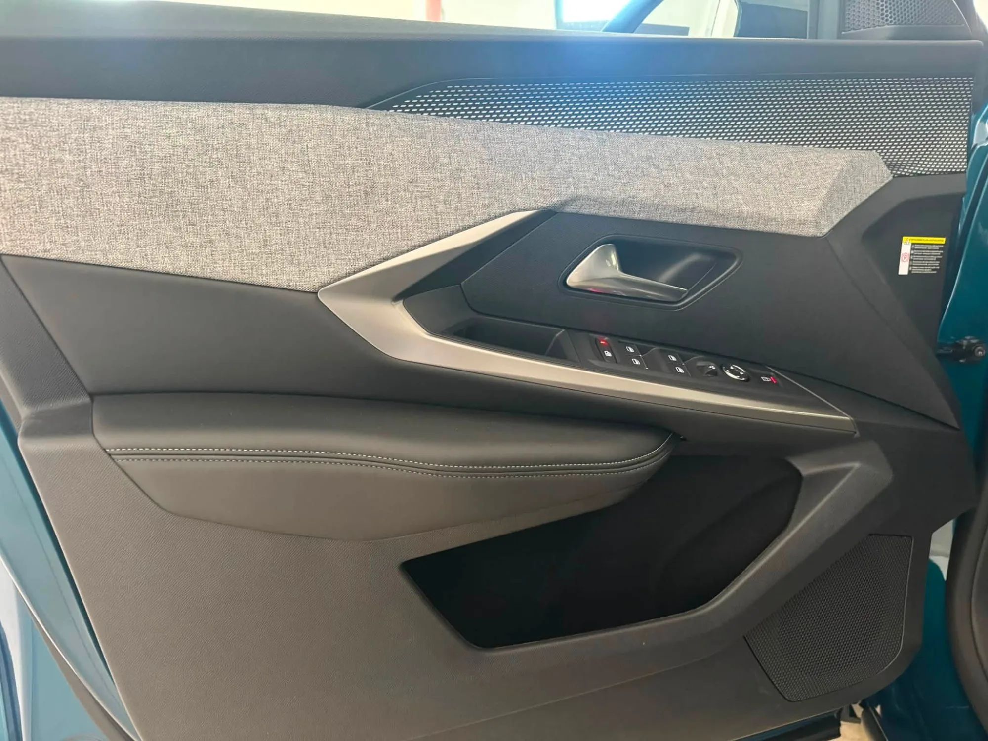Peugeot 3008 GT Hybrid E-DCS6 2026 — foto 12 di 17