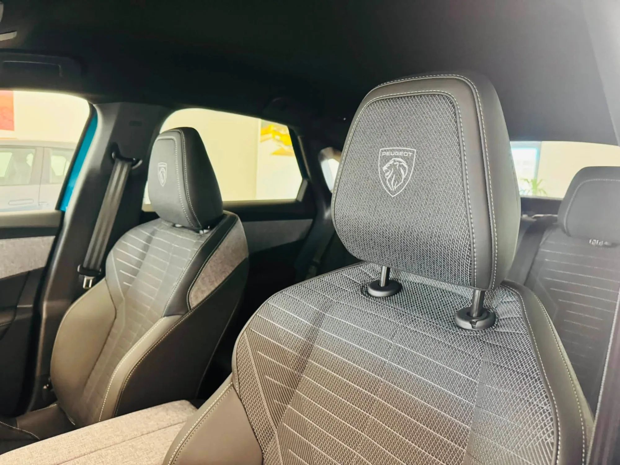Peugeot 3008 GT Hybrid E-DCS6 2026 — foto 9 di 17