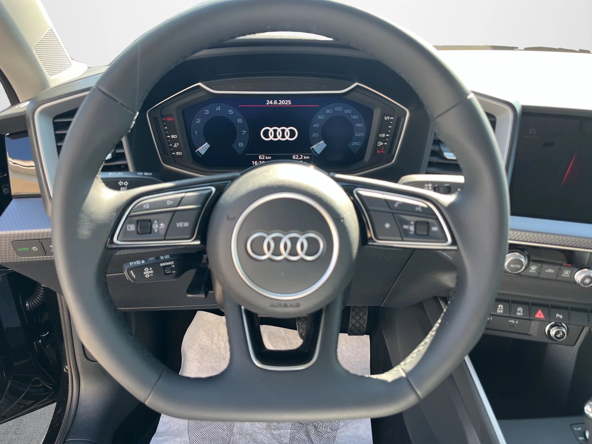 Audi A1 SPORTBACK 30 TFSI 1.0 S-LINE EDITION 2025 — foto 10 di 20