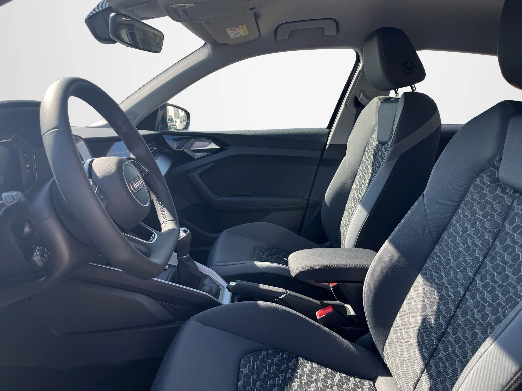 Audi A1 SPORTBACK 30 TFSI 1.0 S-LINE EDITION 2025 — foto 9 di 20