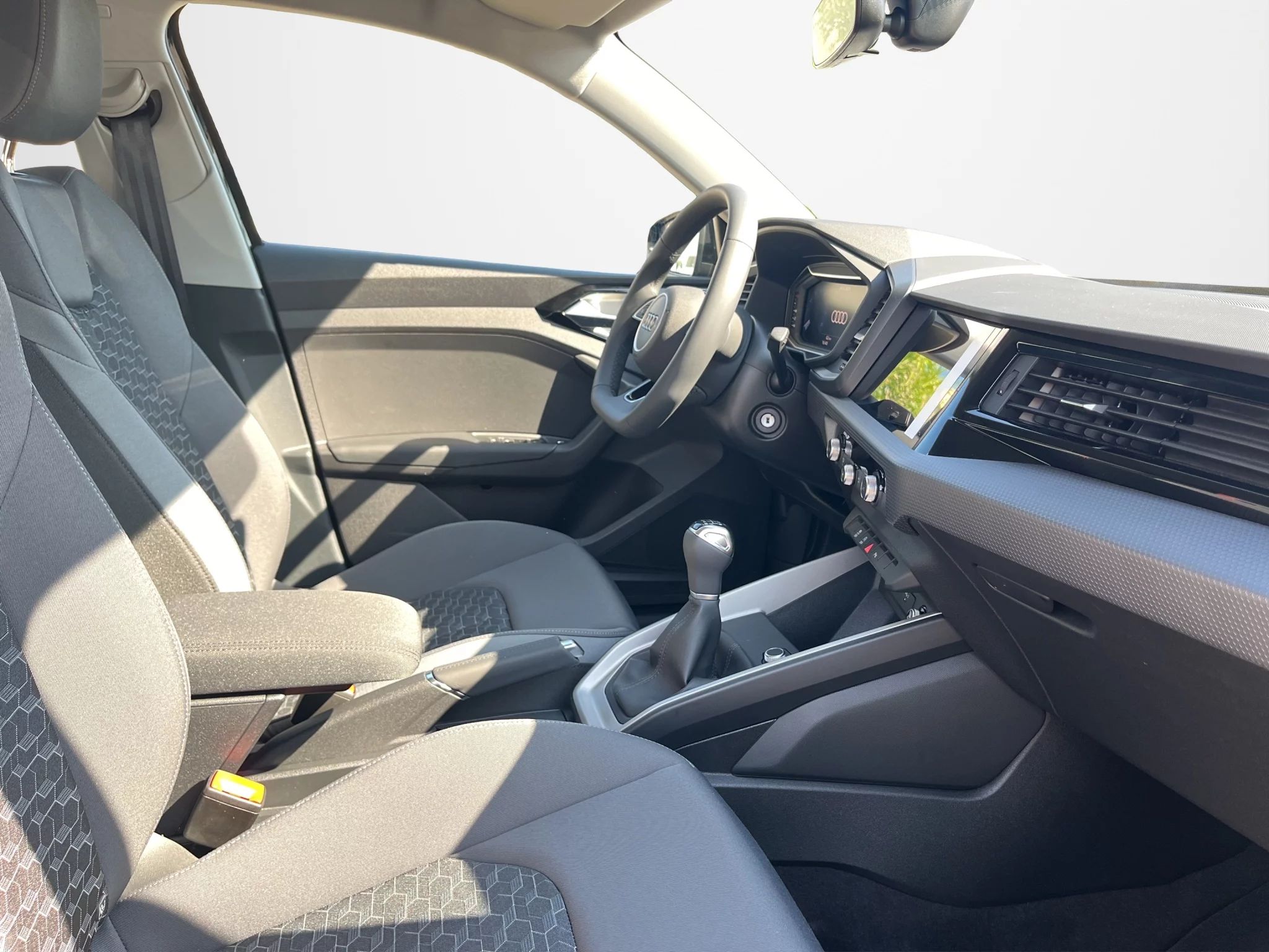 Audi A1 SPORTBACK 30 TFSI 1.0 S-LINE EDITION 2025 — foto 18 di 20