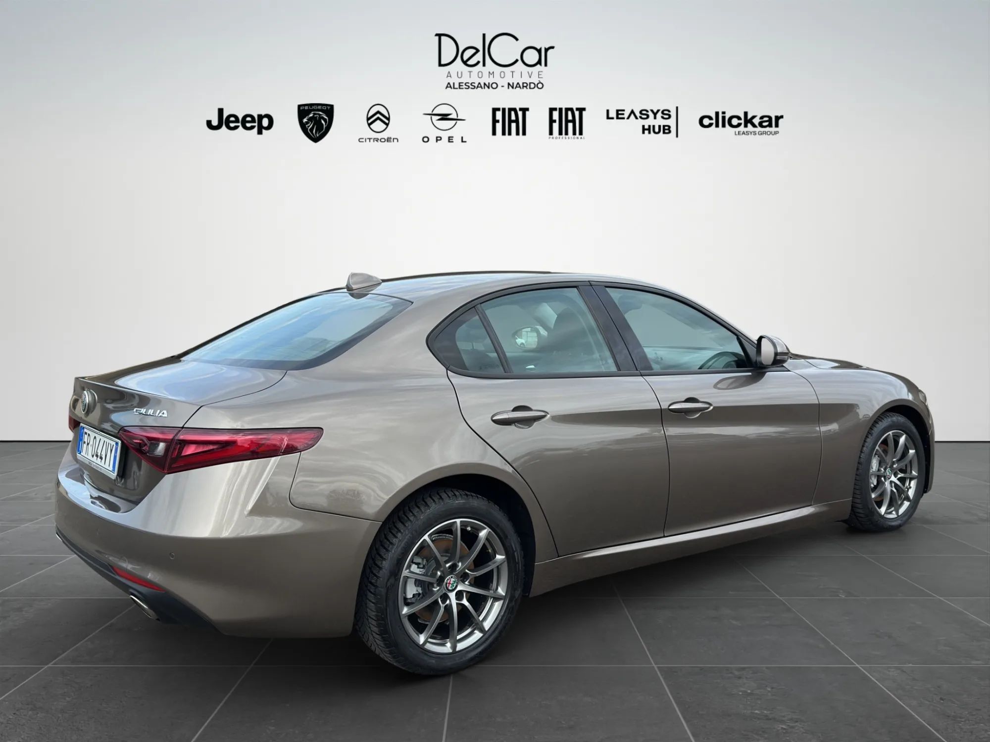 Alfa Romeo Giulia 2.2 TD 180 Cv. Super 2018 — foto 6 di 22