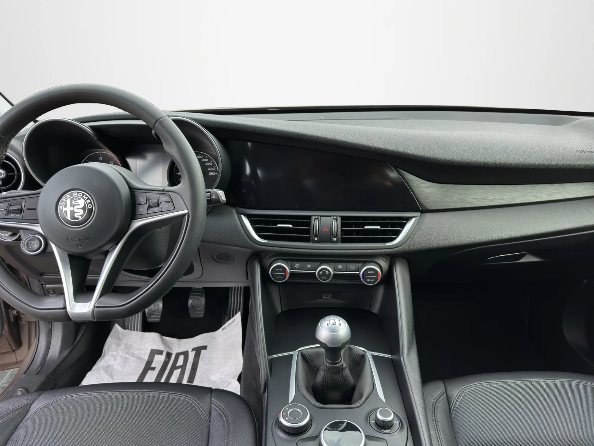Alfa Romeo Giulia 2.2 TD 180 Cv. Super 2018 — foto 14 di 22