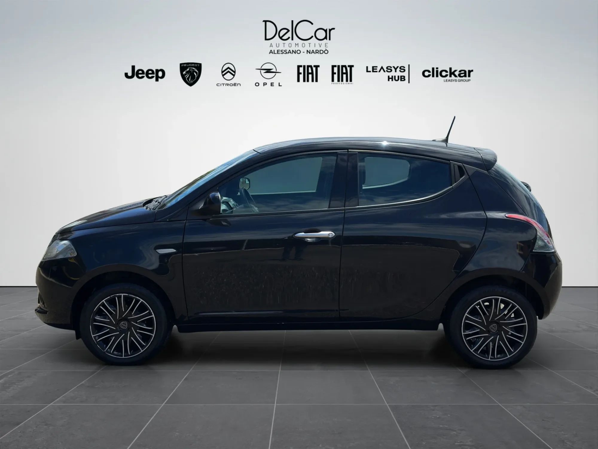 Lancia Ypsilon 1.0 HYBRID ORO 2023 — foto 3 di 17