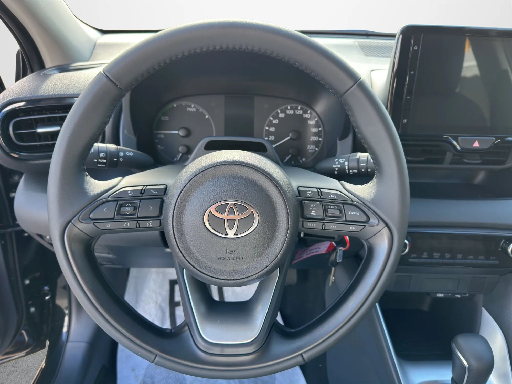 Toyota Yaris Full Hybrid MY26 115 Cv 2026 — foto 10 di 19