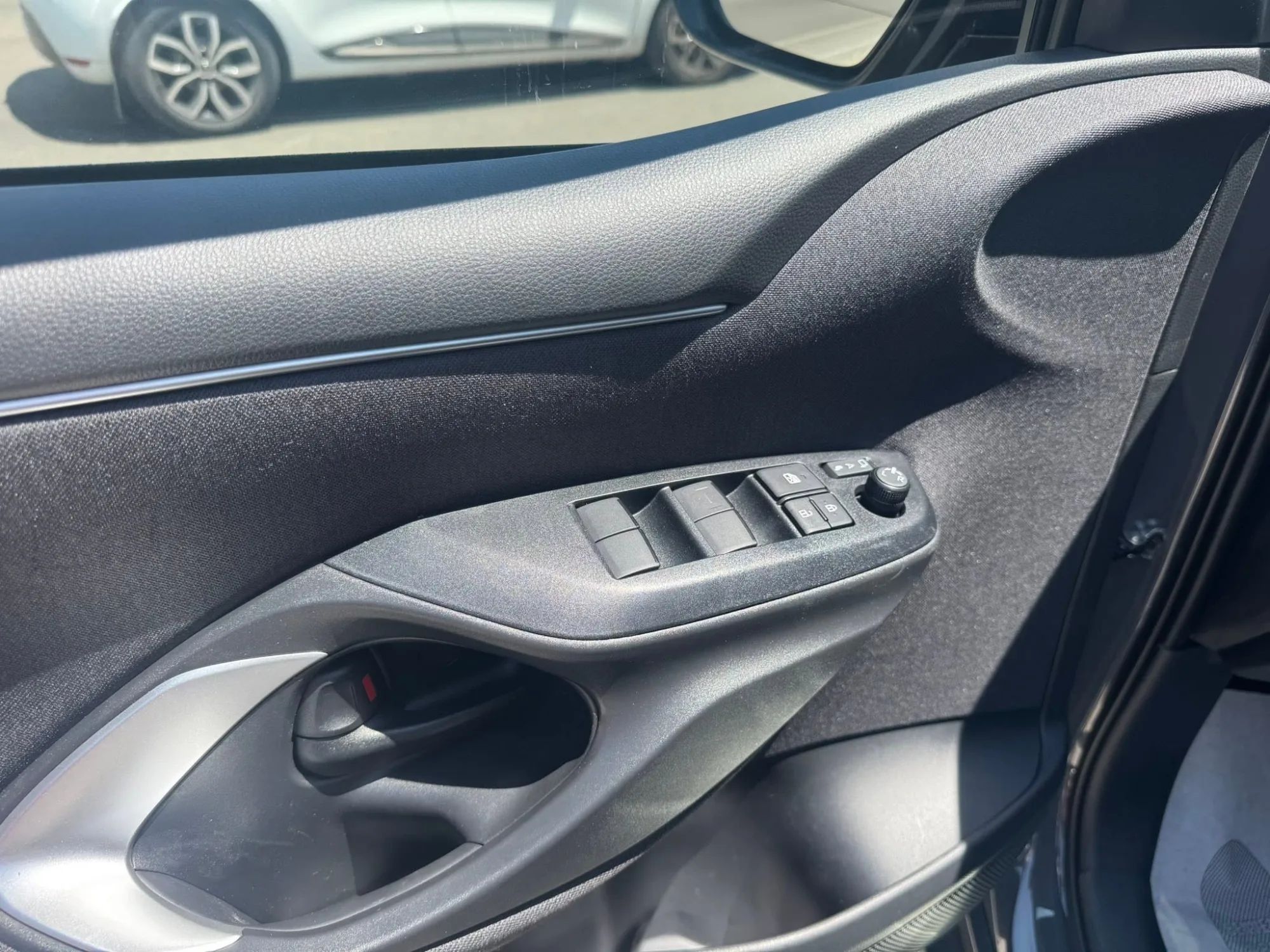 Toyota Yaris Full Hybrid MY26 115 Cv 2026 — foto 11 di 14