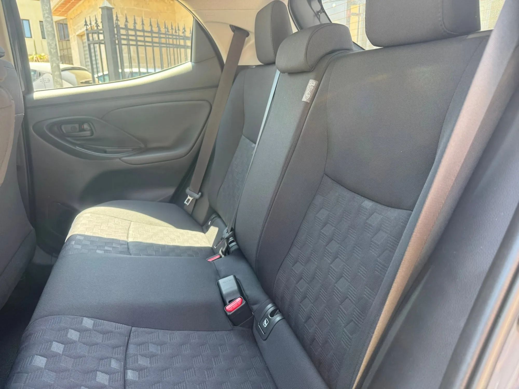 Toyota Yaris Full Hybrid MY26 115 Cv 2026 — foto 14 di 14