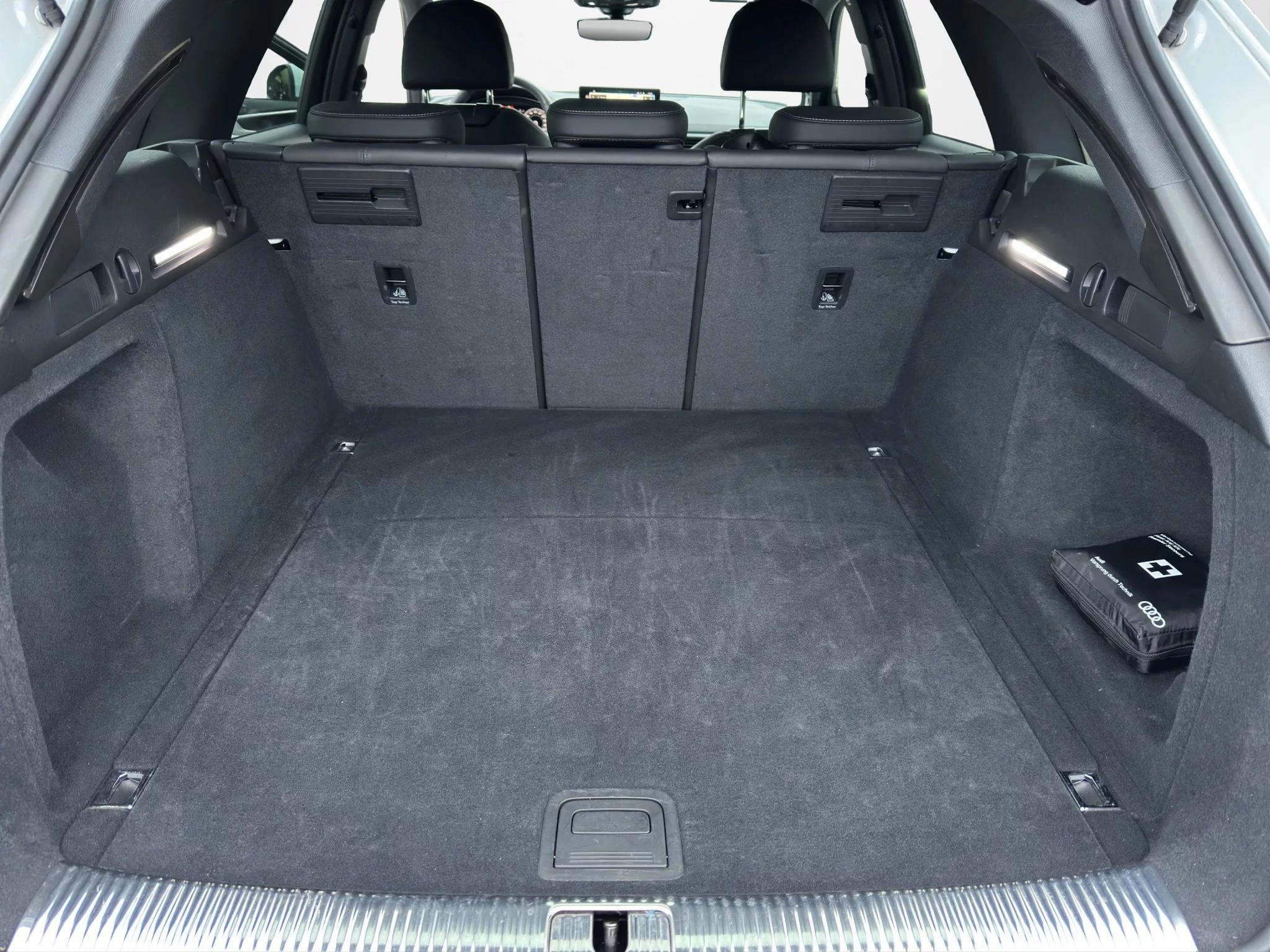 Audi A4 Avant 40 TDI 2.0 MHEV QUATTRO S LINE S-TRONIC 2024 — foto 20 di 23