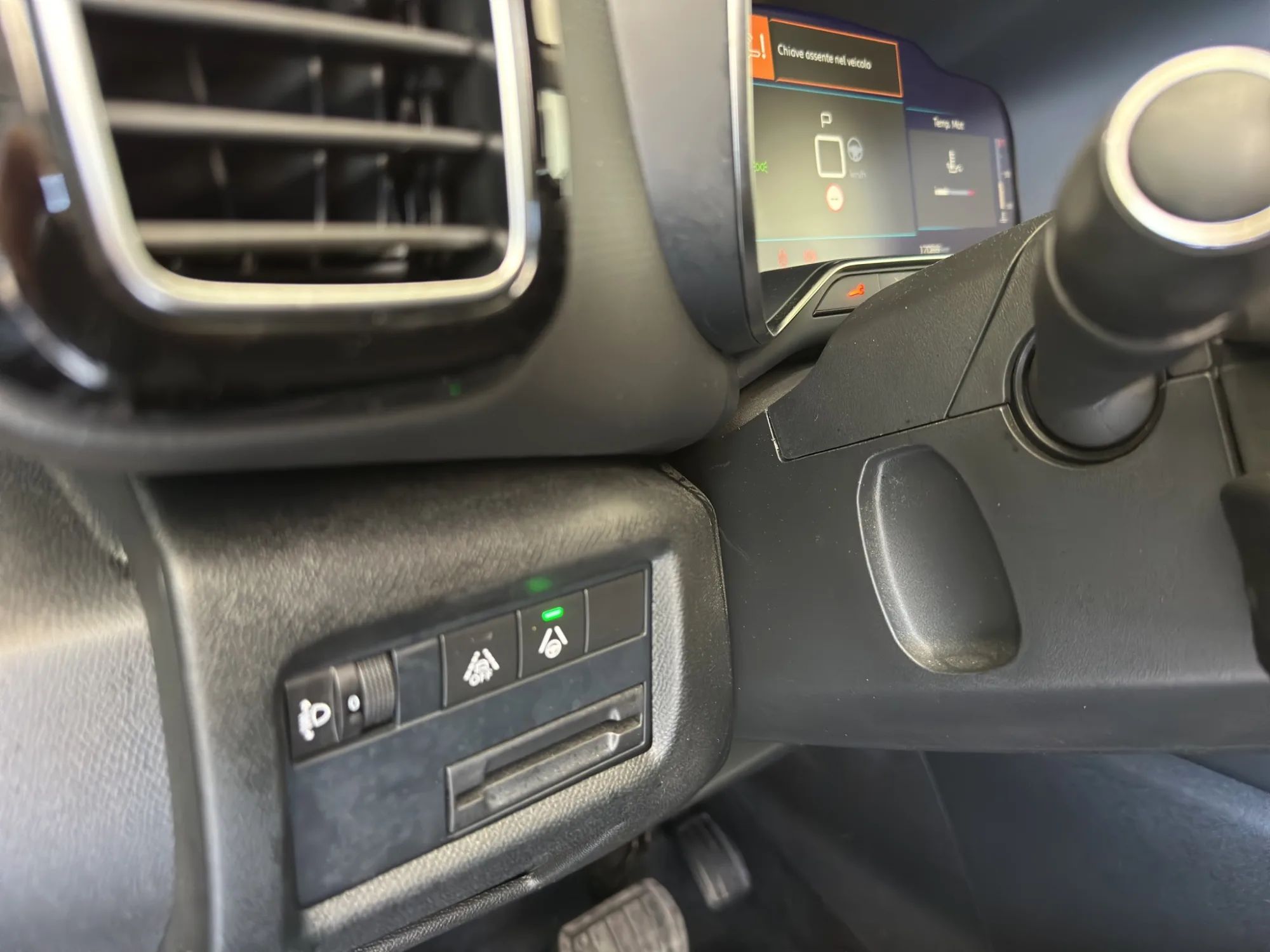 Citroën C5 AIR CROSS 1.5 BlueHDI 130 Cv. EAT8 Feel Pack 2023 — foto 19 di 23