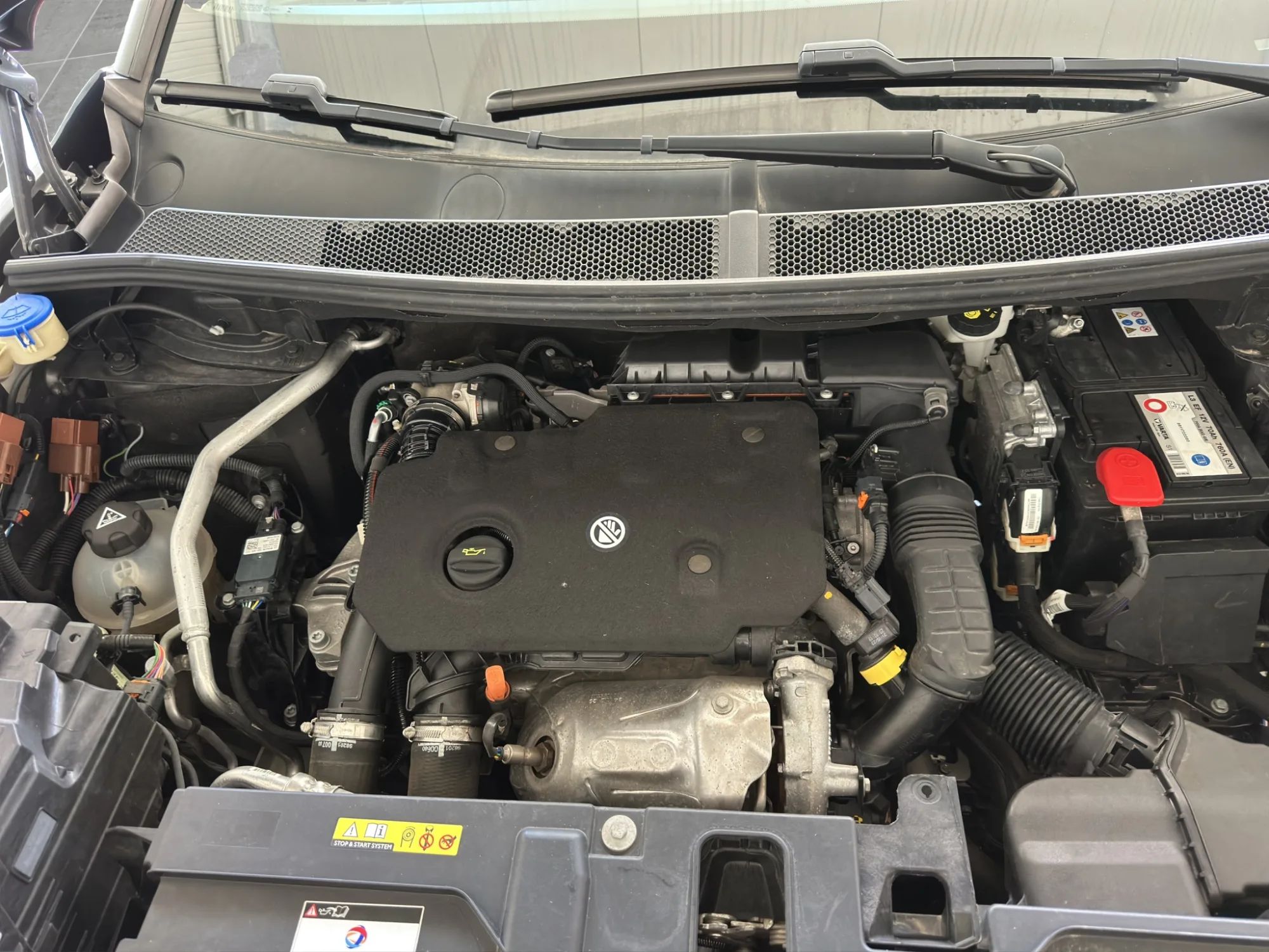 Citroën C5 AIR CROSS 1.5 BlueHDI 130 Cv. EAT8 Feel Pack 2023 — foto 21 di 23