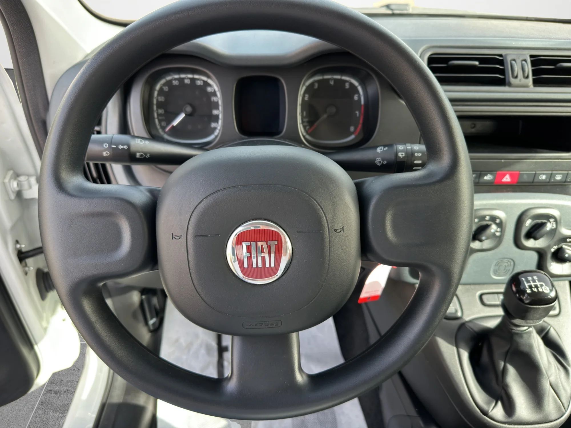 Fiat Panda 1.0 70 Cv. Hybrid 2021 — foto 10 di 19
