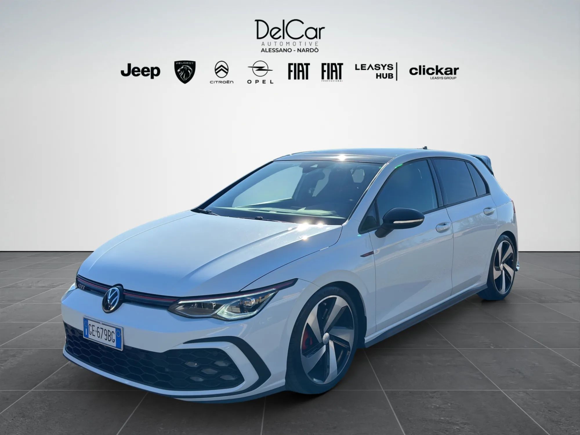 Volkswagen Golf VIII 2.0 245 Cv. TSI DSG GTI 2021 — foto 2 di 25