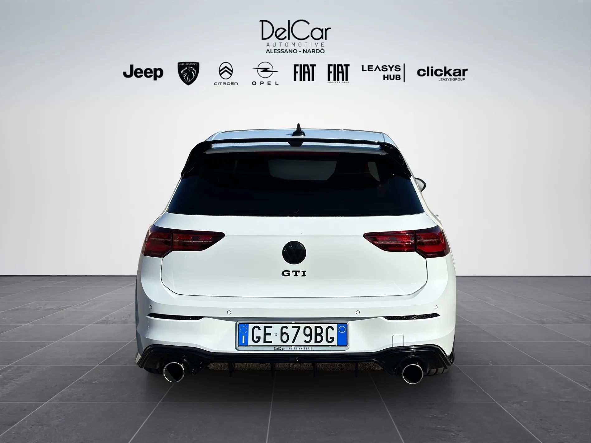 Volkswagen Golf VIII 2.0 245 Cv. TSI DSG GTI 2021 — foto 5 di 25