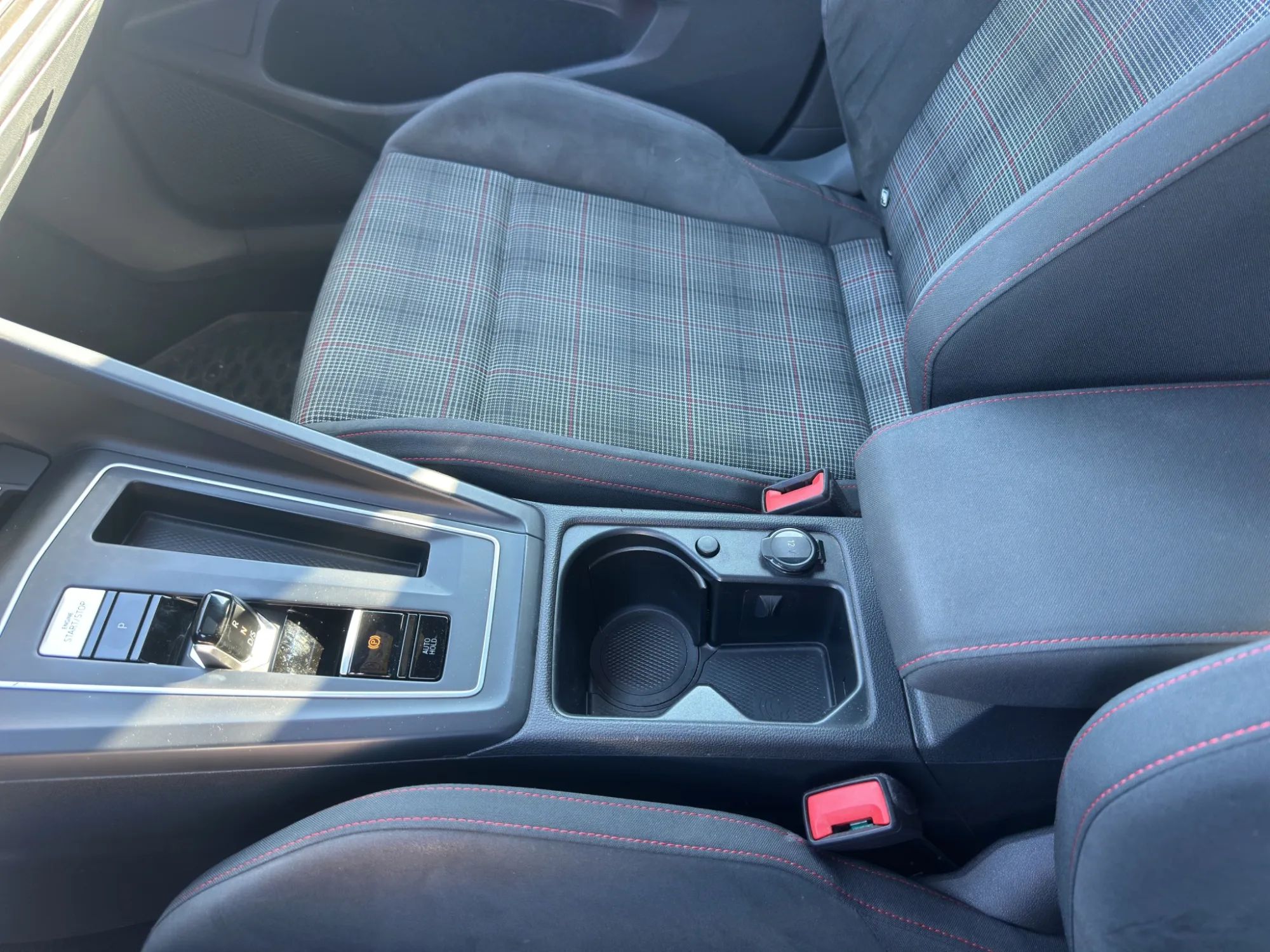 Volkswagen Golf VIII 2.0 245 Cv. TSI DSG GTI 2021 — foto 17 di 25