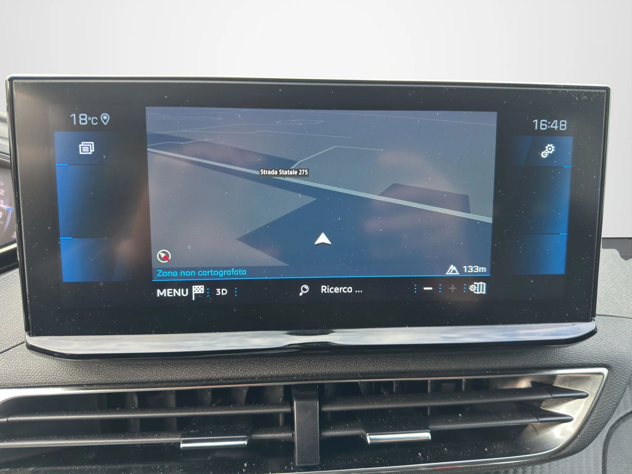 Peugeot 3008 BLUEHDI 1.5 EAT8 ALLURE 2022 — foto 15 di 21