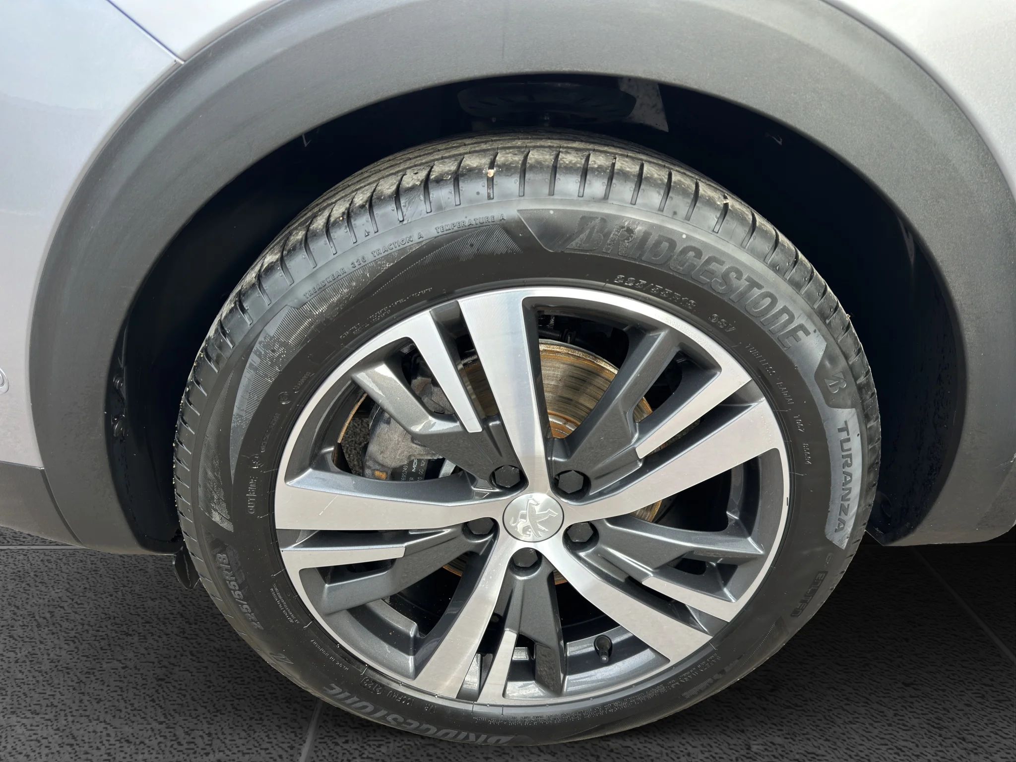 Peugeot 3008 BLUEHDI 1.5 EAT8 ALLURE 2022 — foto 20 di 21