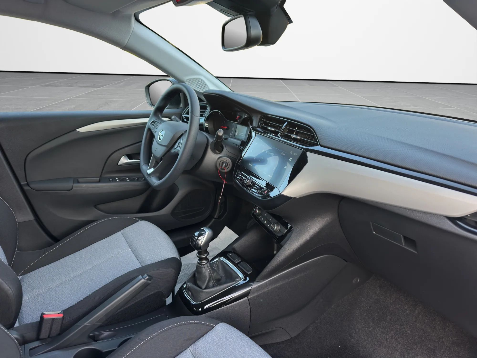 Opel Corsa 1.2 Turbo 100 Cv. Edition 2026 — foto 18 di 20