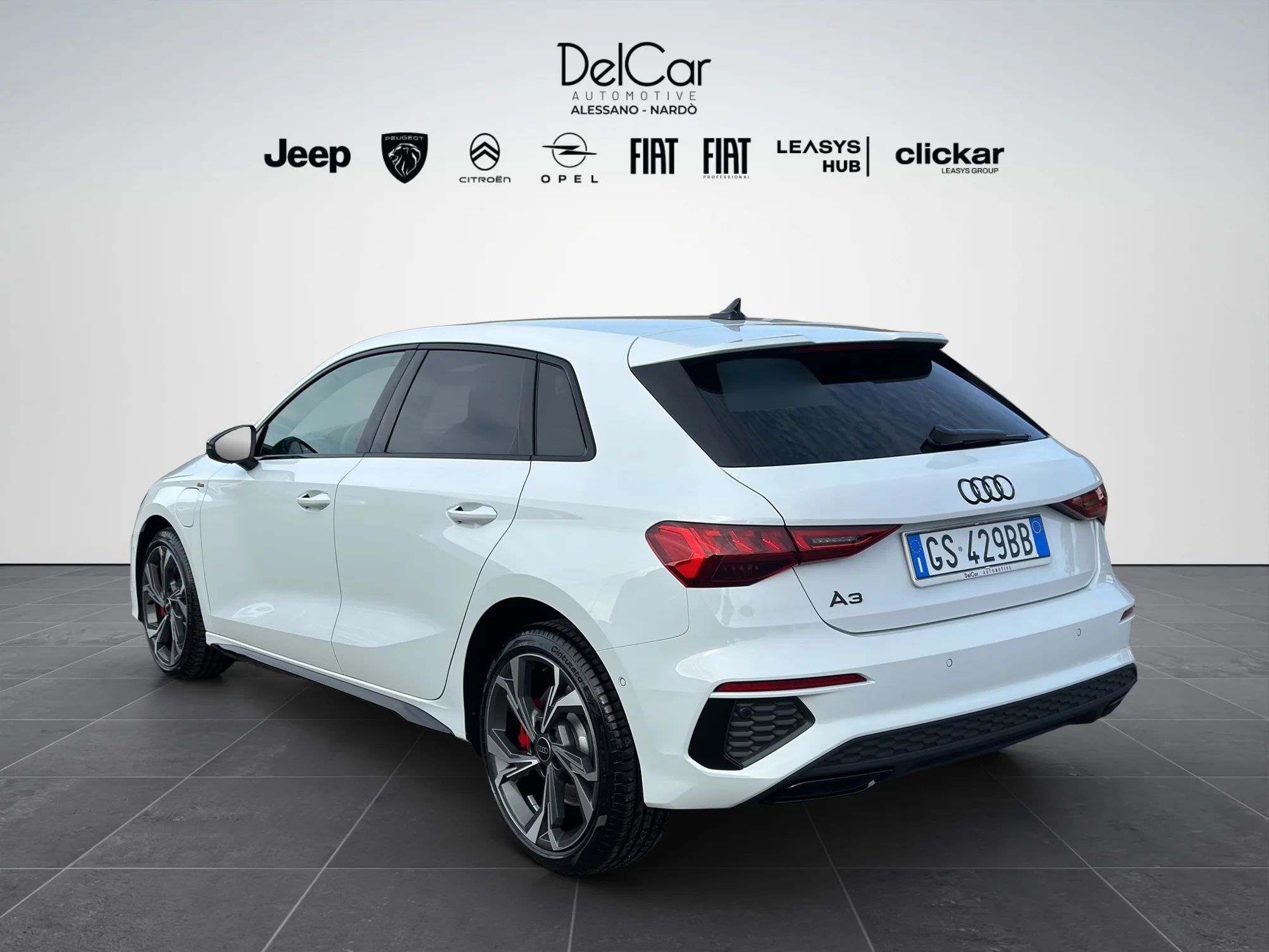 Audi A3 SPORTBACK 40 TFSI S-TRONIC S-LINE EDITION IBRIDA PLUG-IN 2024 — foto 4 di 23