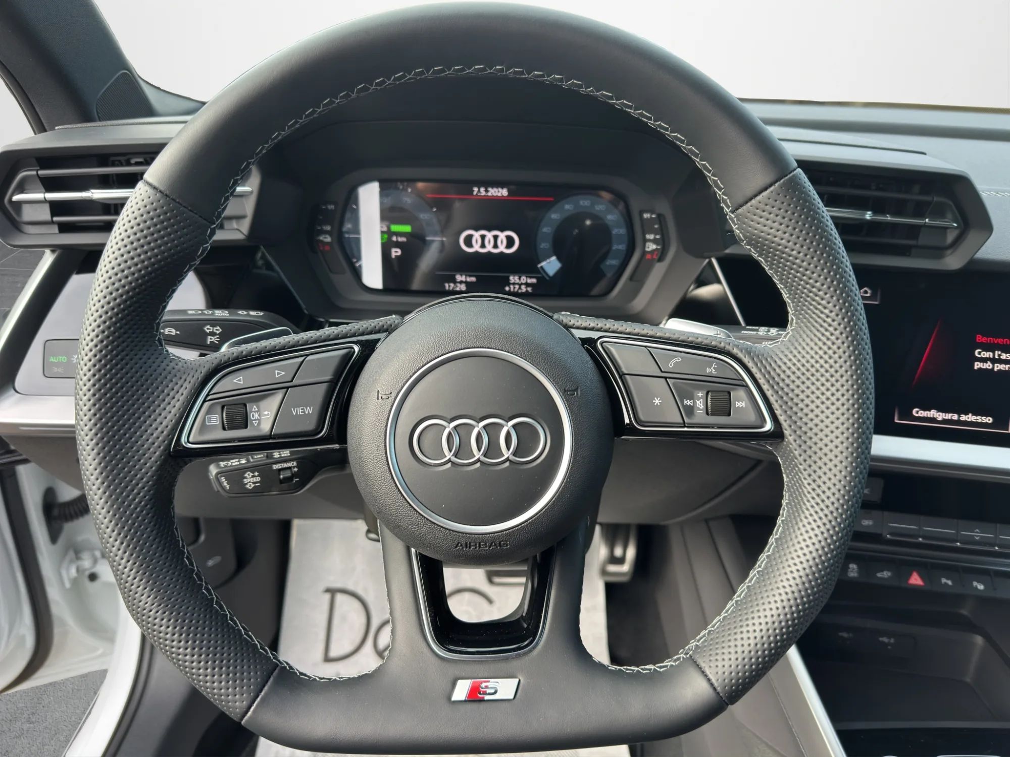 Audi A3 SPORTBACK 40 TFSI S-TRONIC S-LINE EDITION IBRIDA PLUG-IN 2024 — foto 10 di 23