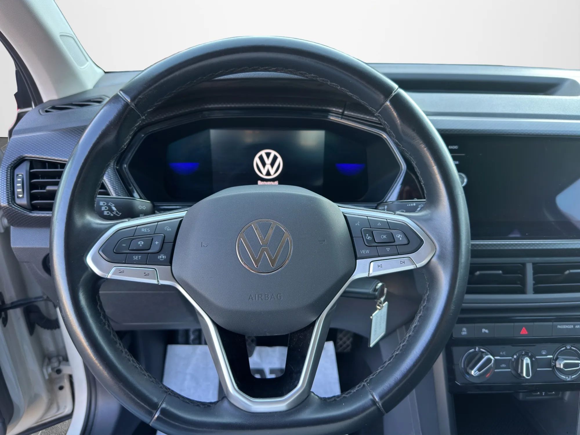 Volkswagen T-Cross 1.0 TSI 95 CV Style 2022 — foto 10 di 21