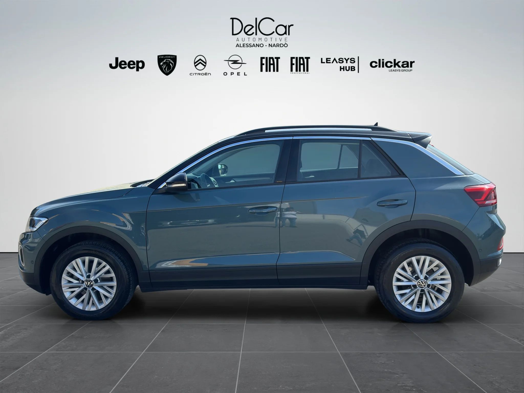Volkswagen T-Roc 2.0 TDI LIFE 2025 — foto 3 di 18
