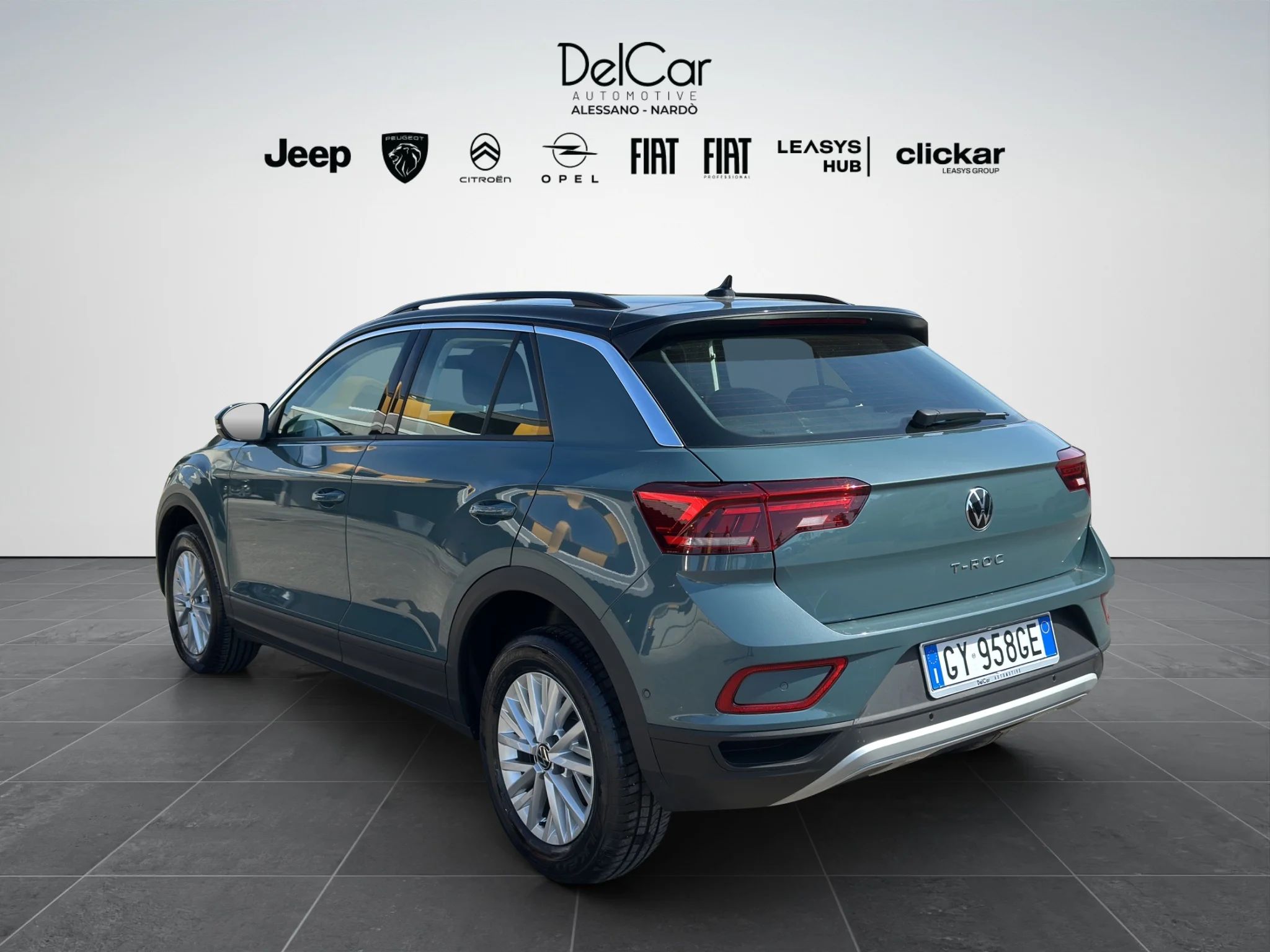 Volkswagen T-Roc 2.0 TDI LIFE 2025 — foto 4 di 18