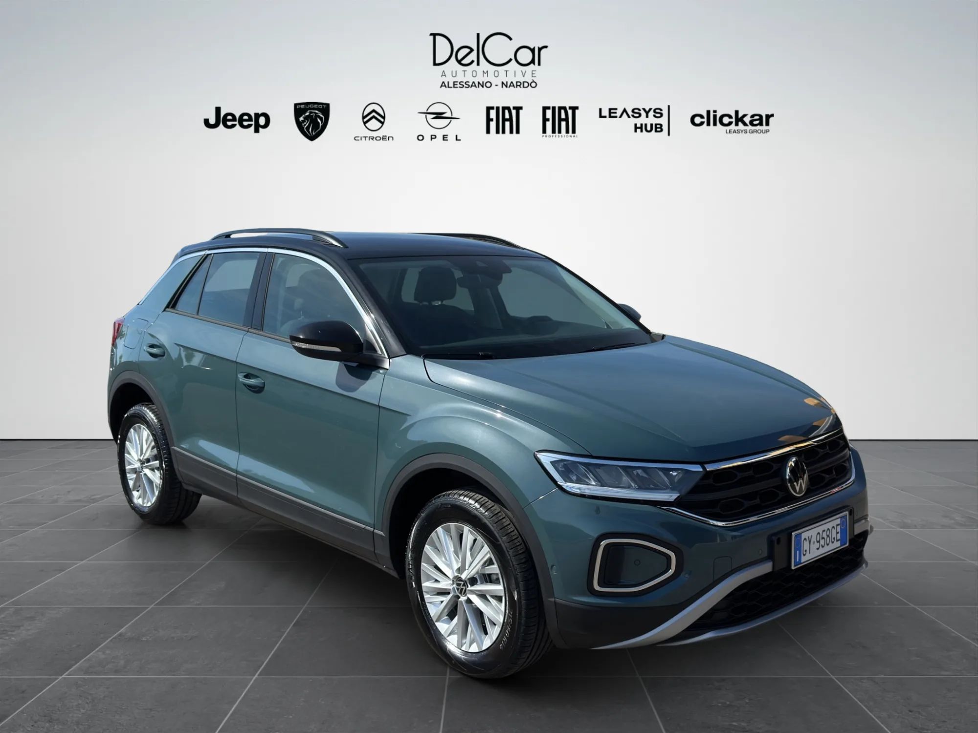 Volkswagen T-Roc 2.0 TDI LIFE 2025 — foto 8 di 18