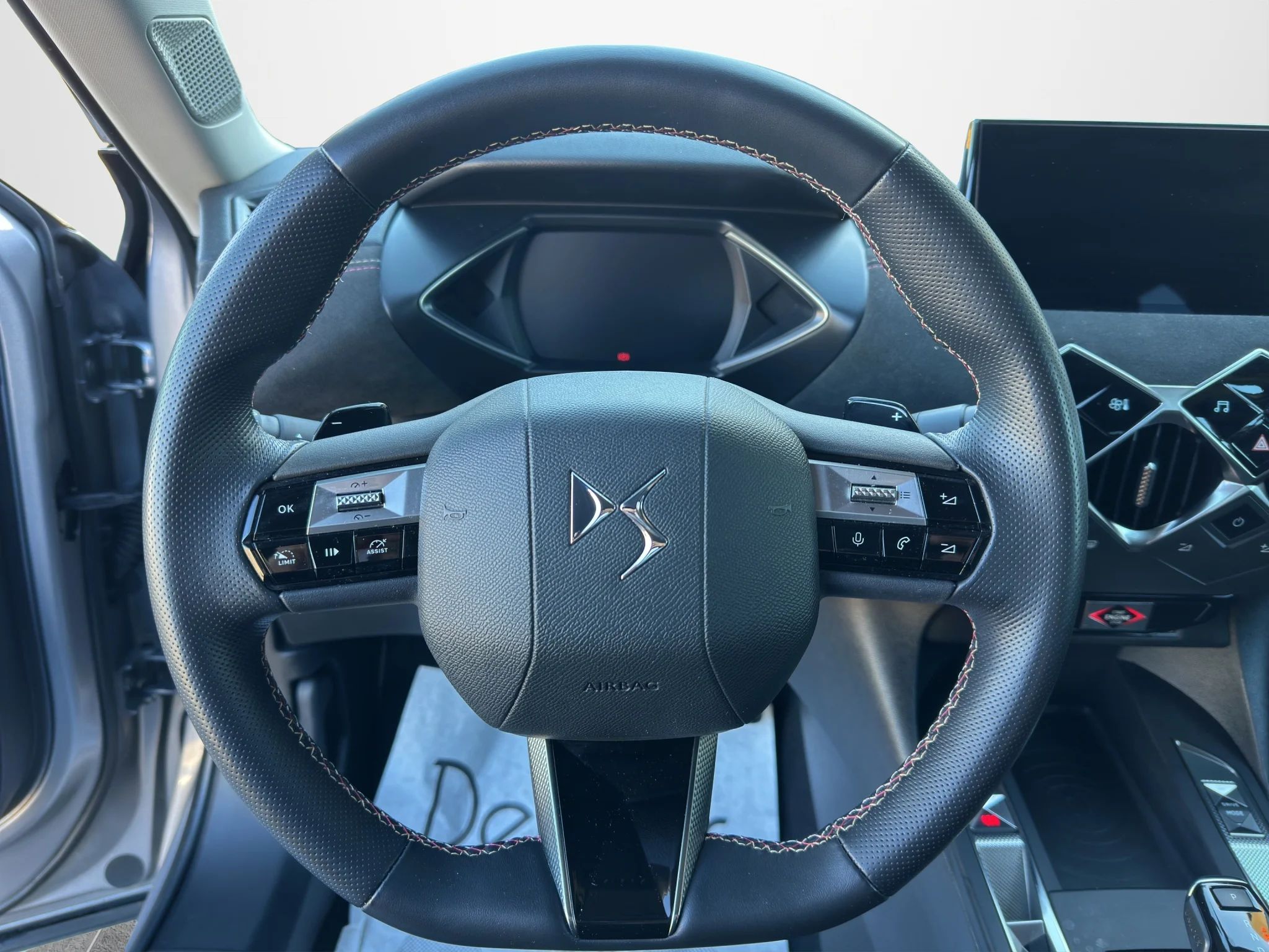 DS DS3 CROSSBACK ÉTOILE 1.5 BLUEHDi EAT8 2020 — foto 10 di 22