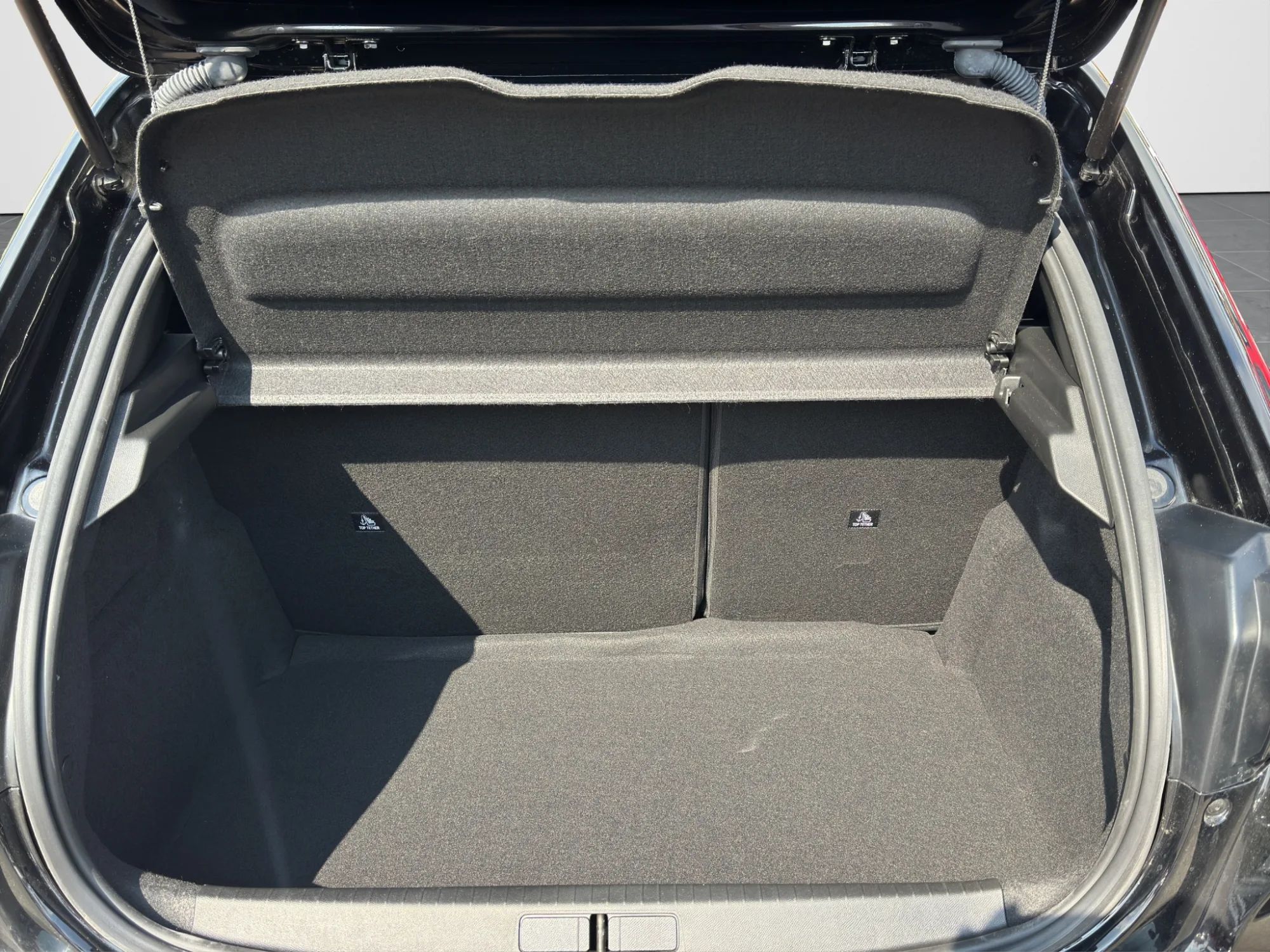 Peugeot 208 Business 2026 — foto 19 di 19