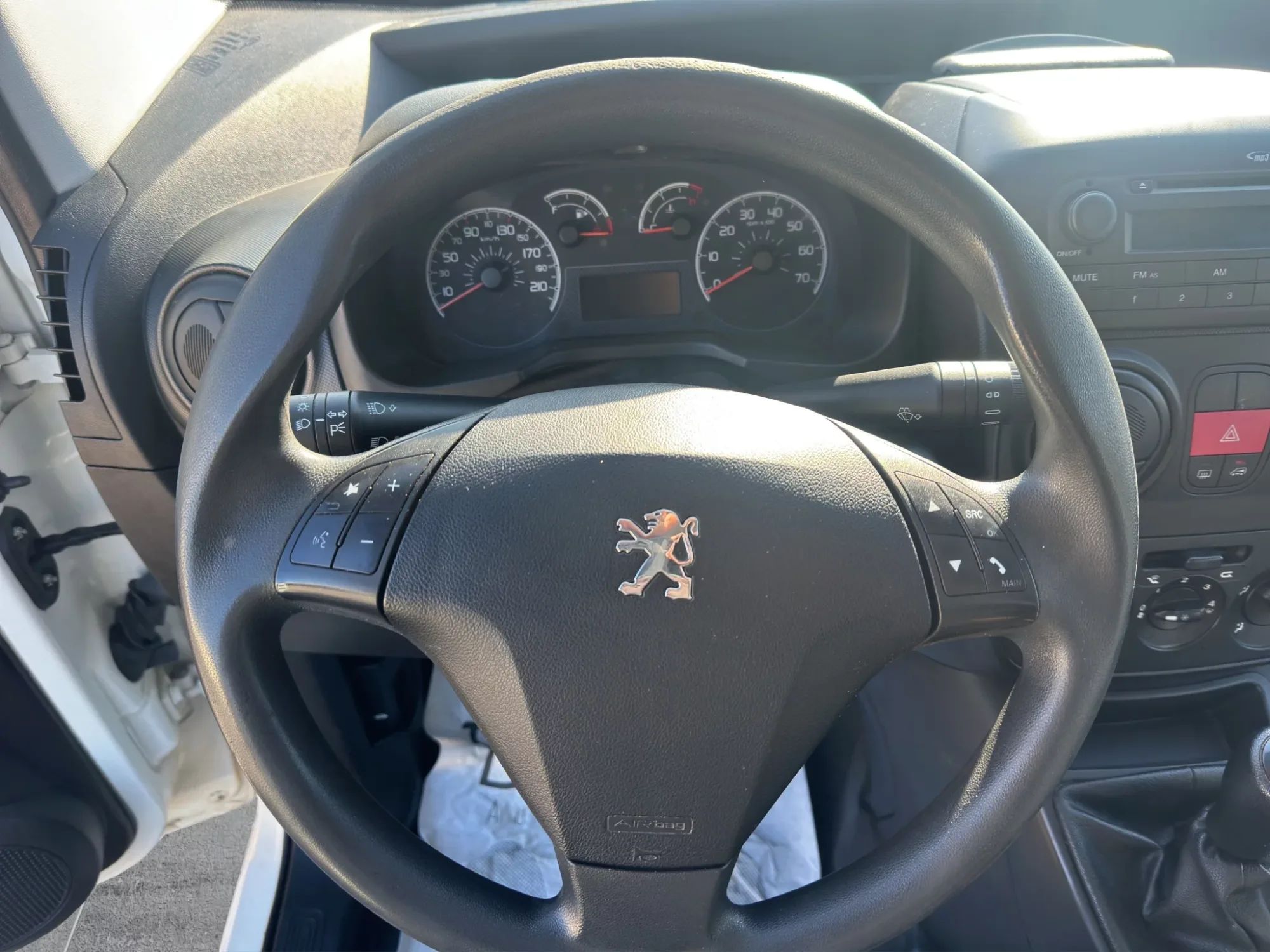 Peugeot Bipper 1.3 HDI PREMIUM 2018 — foto 9 di 20