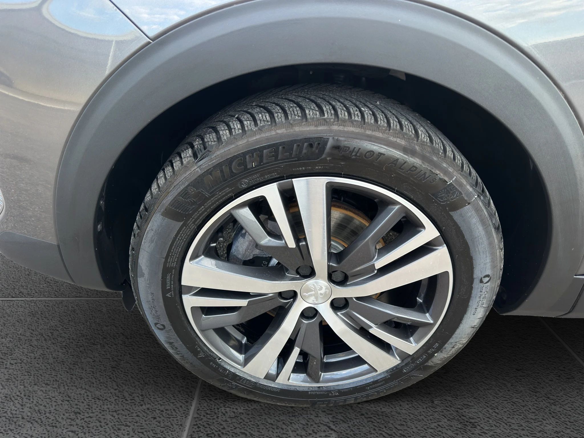 Peugeot 3008 BLUEHDI 1.5 EAT8 ALLURE 2022 — foto 20 di 21