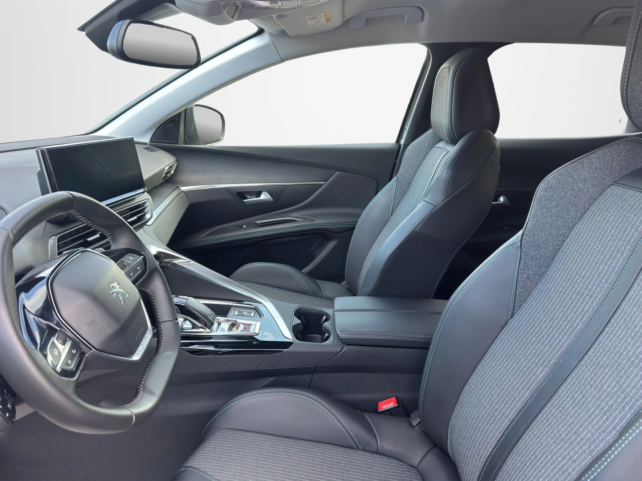Peugeot 3008 BLUEHDI 1.5 EAT8 ALLURE 2022 — foto 9 di 21