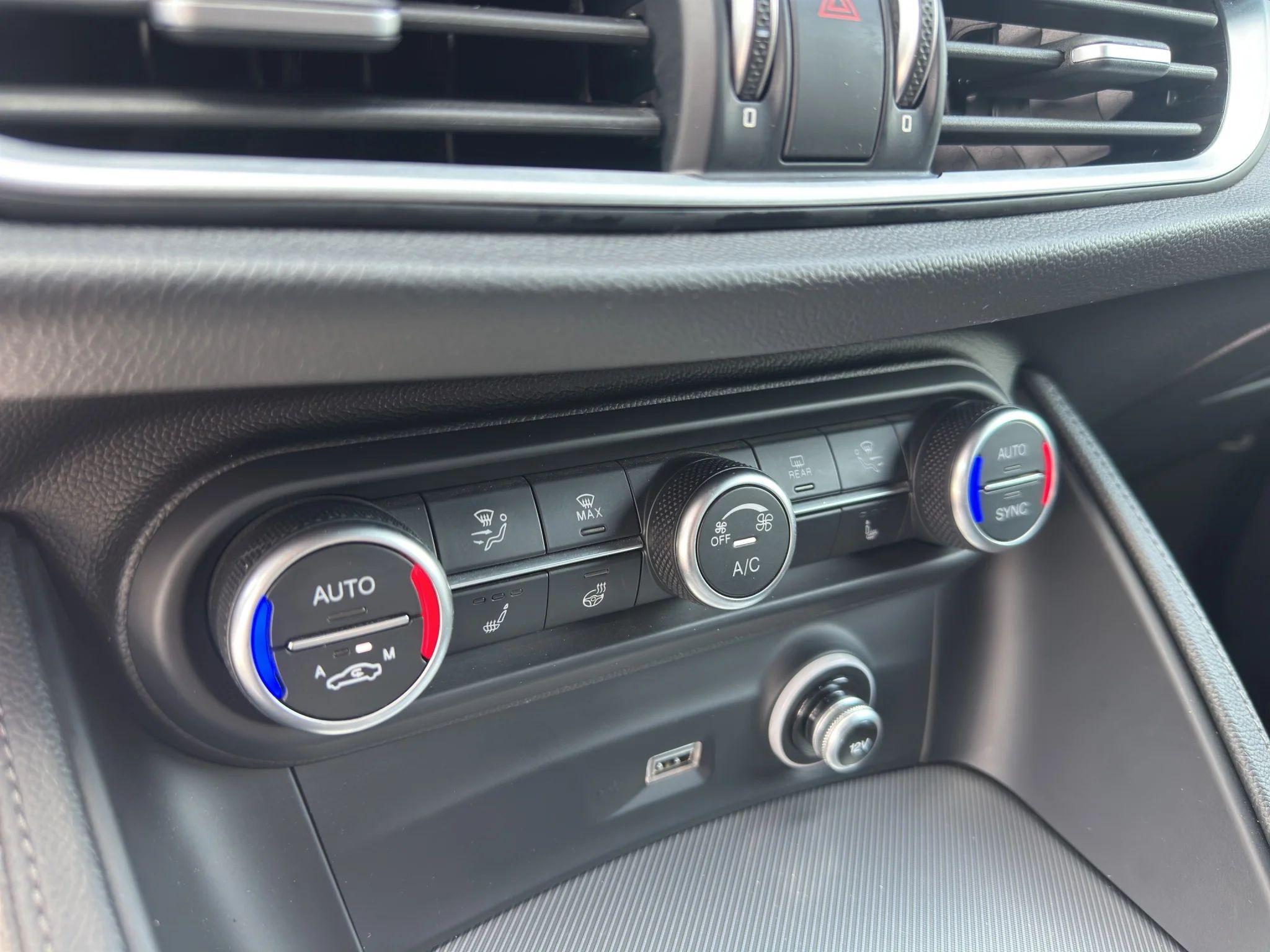 Alfa Romeo Stelvio 2.2 TD VELOCE AT8 Q4 2022 — foto 15 di 23