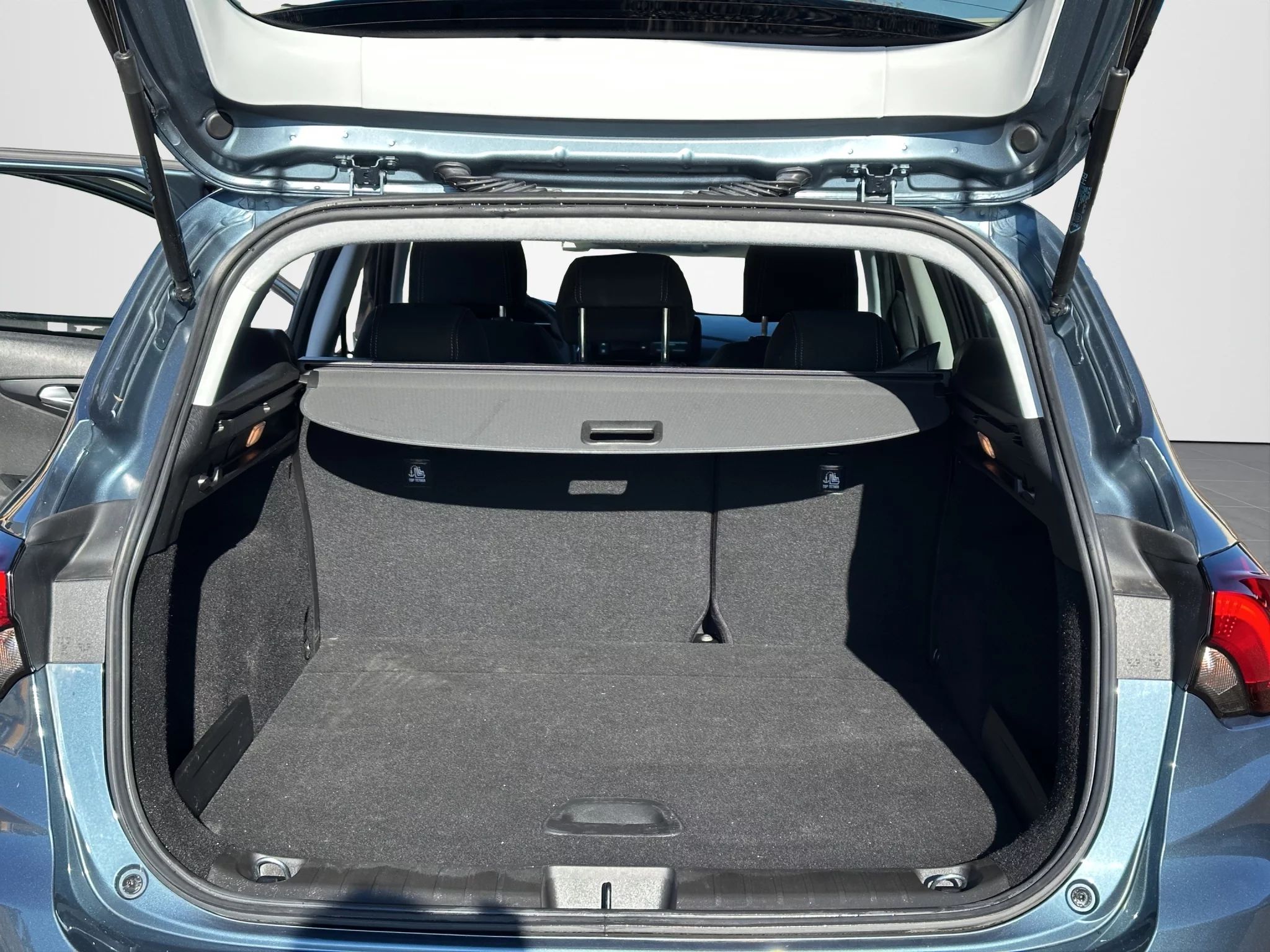 Fiat Tipo STATION WAGON CROSS 1.6 MJT 2023 — foto 19 di 21